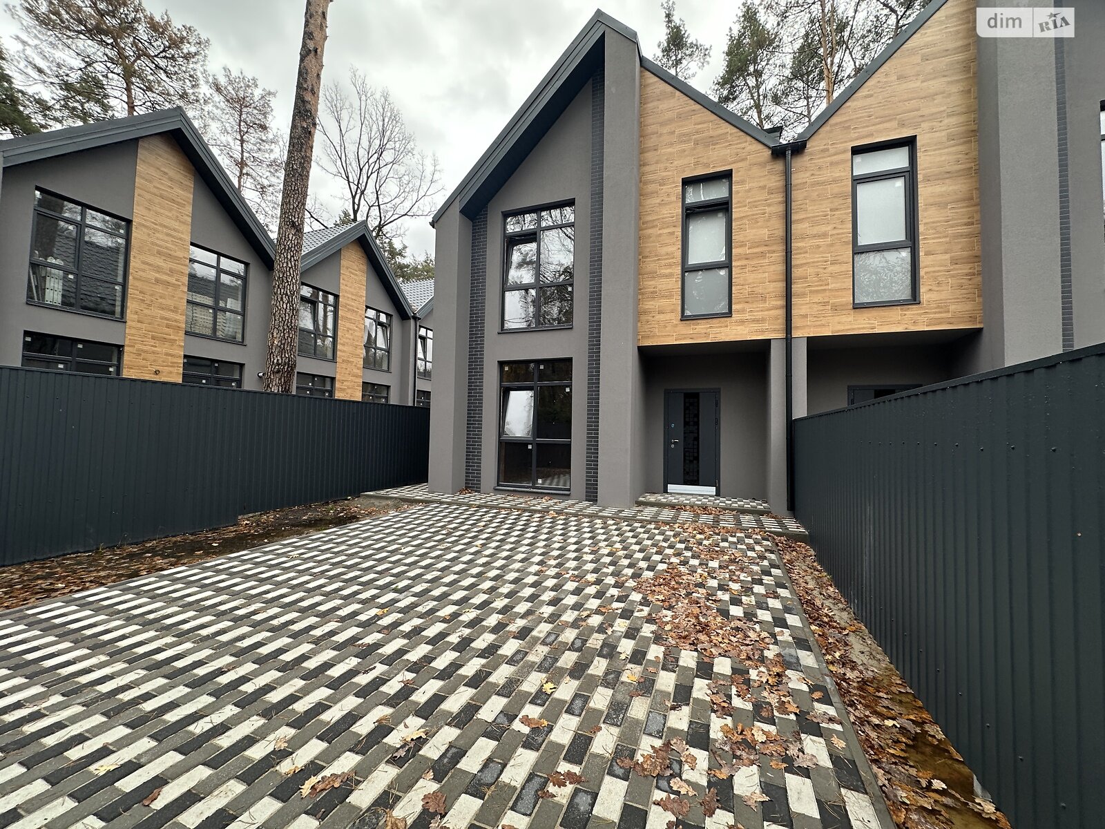 двухэтажный таунхаус, 107 кв. м, кирпич. Продажа в Буче район Буча фото 1