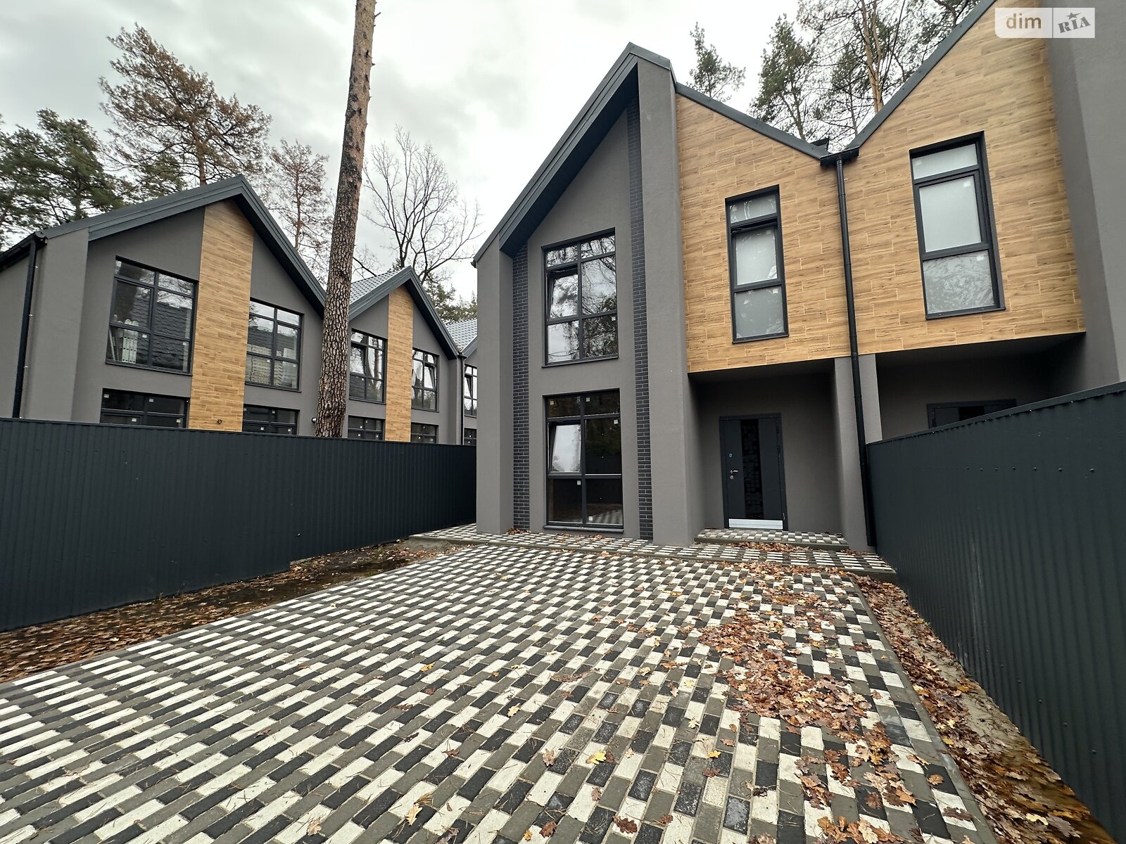 двухэтажный таунхаус, 107 кв. м, кирпич. Продажа в Буче район Буча фото 1
