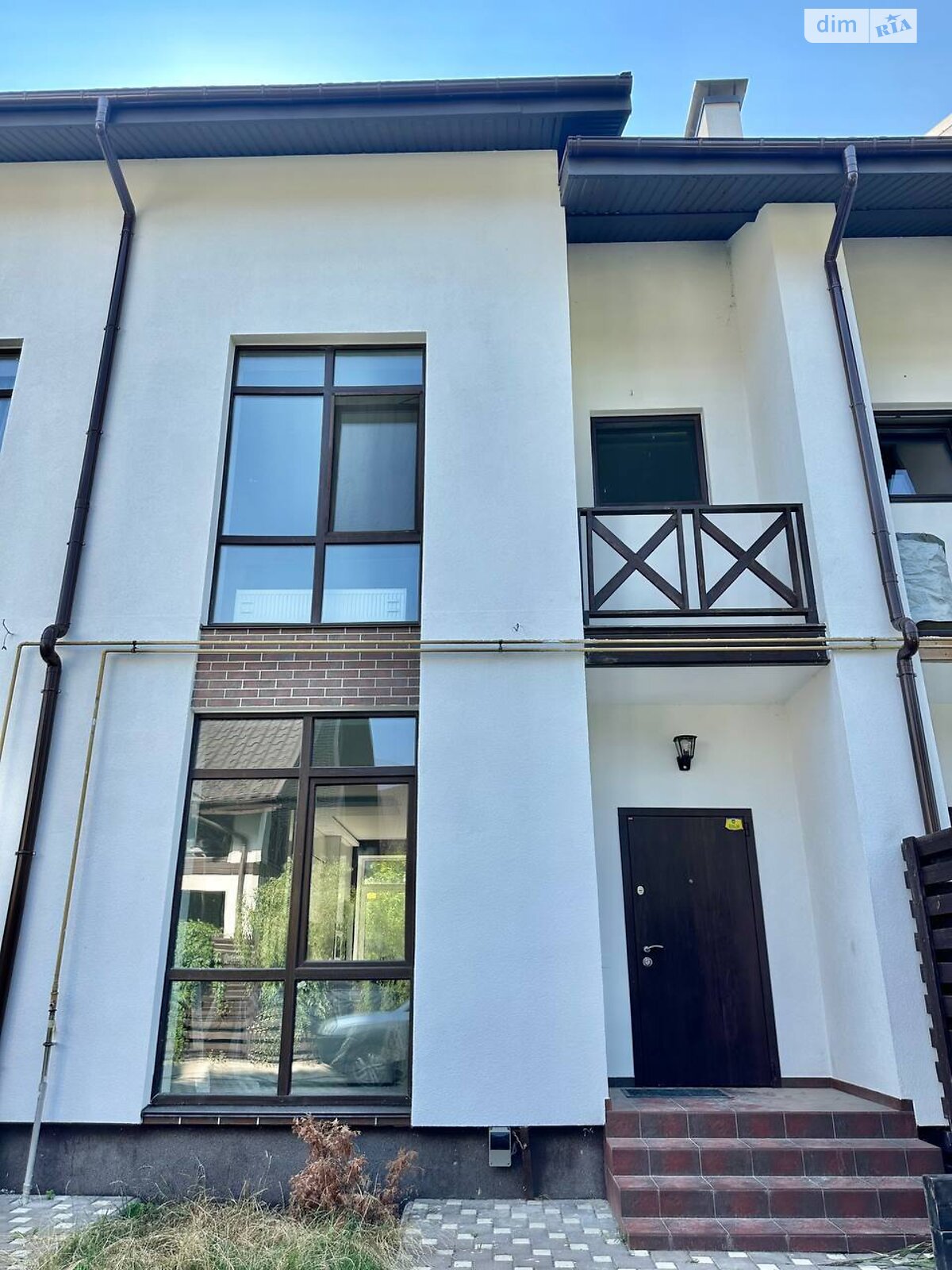 трехэтажный таунхаус, 115 кв. м, кирпич. Продажа в Буче район Буча фото 1 трехэтажный таунхаус, 115 кв. м, кирпич. Продажа в Буче район Буча фото 1