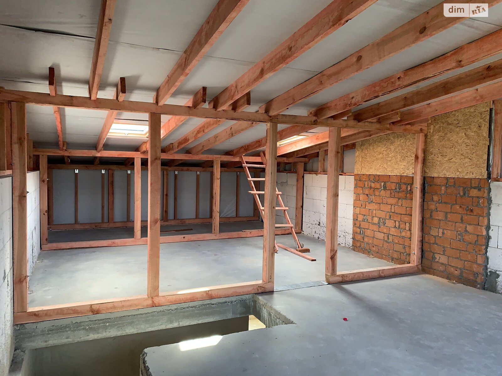 трехэтажный таунхаус, 180 кв. м, кирпич. Продажа в Буче район Буча фото 1