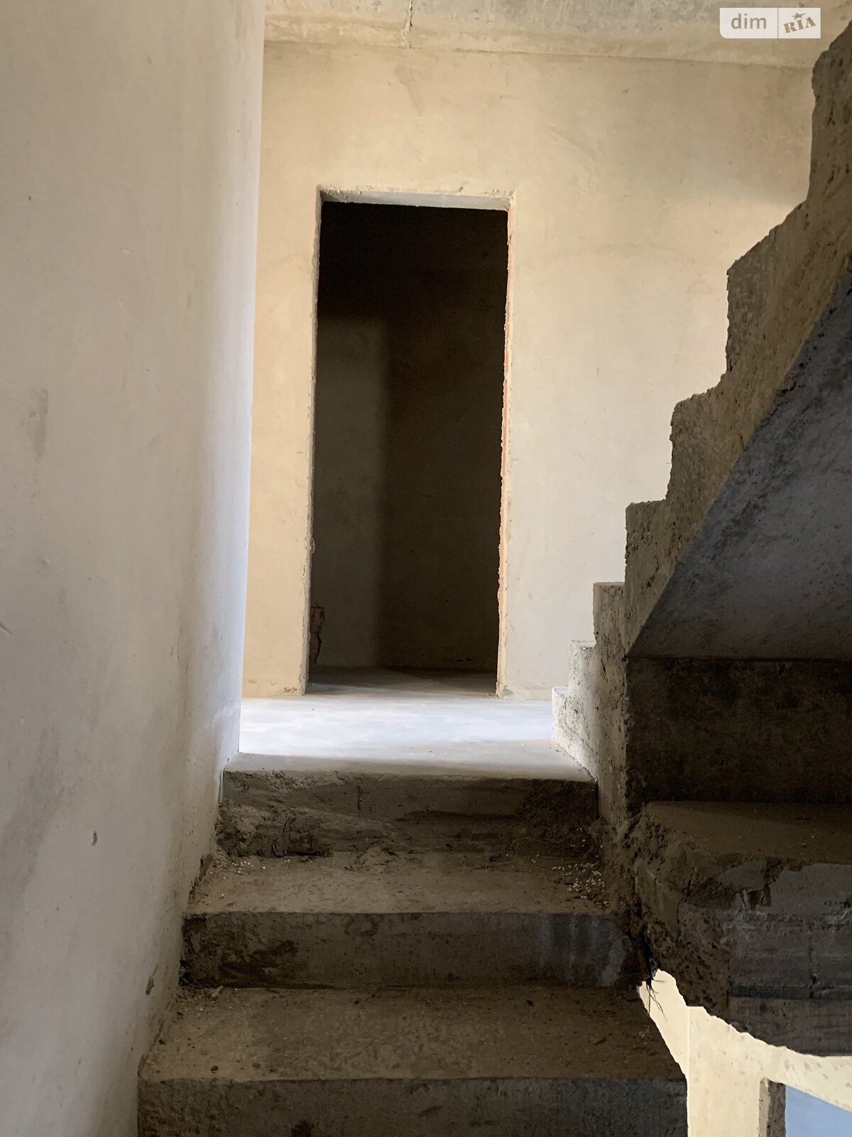 трехэтажный таунхаус, 180 кв. м, кирпич. Продажа в Буче район Буча фото 1