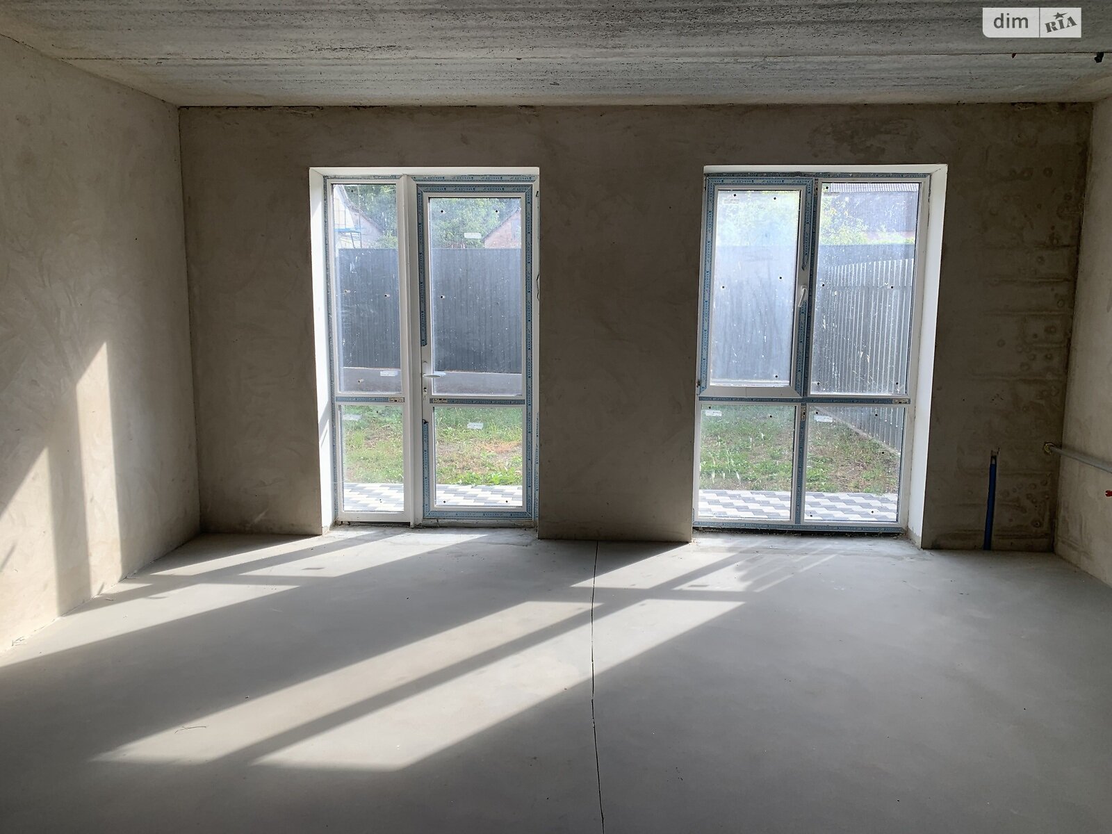 трехэтажный таунхаус, 180 кв. м, кирпич. Продажа в Буче район Буча фото 1