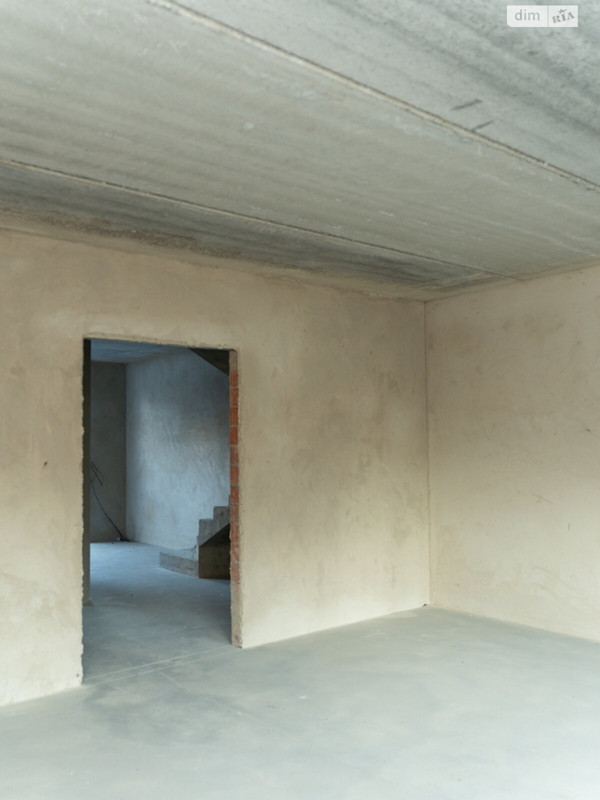 трехэтажный таунхаус, 180 кв. м, пеноблок. Продажа в Буче район Буча фото 1