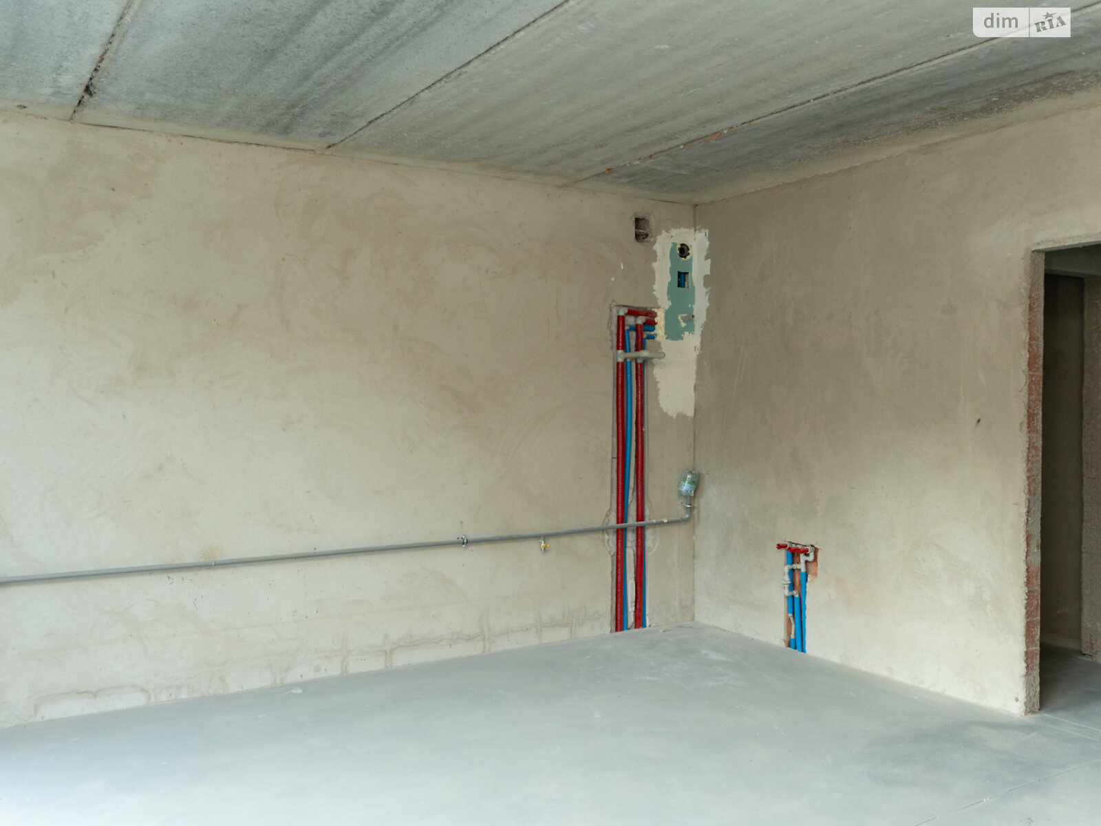 трехэтажный таунхаус, 180 кв. м, пеноблок. Продажа в Буче район Буча фото 1