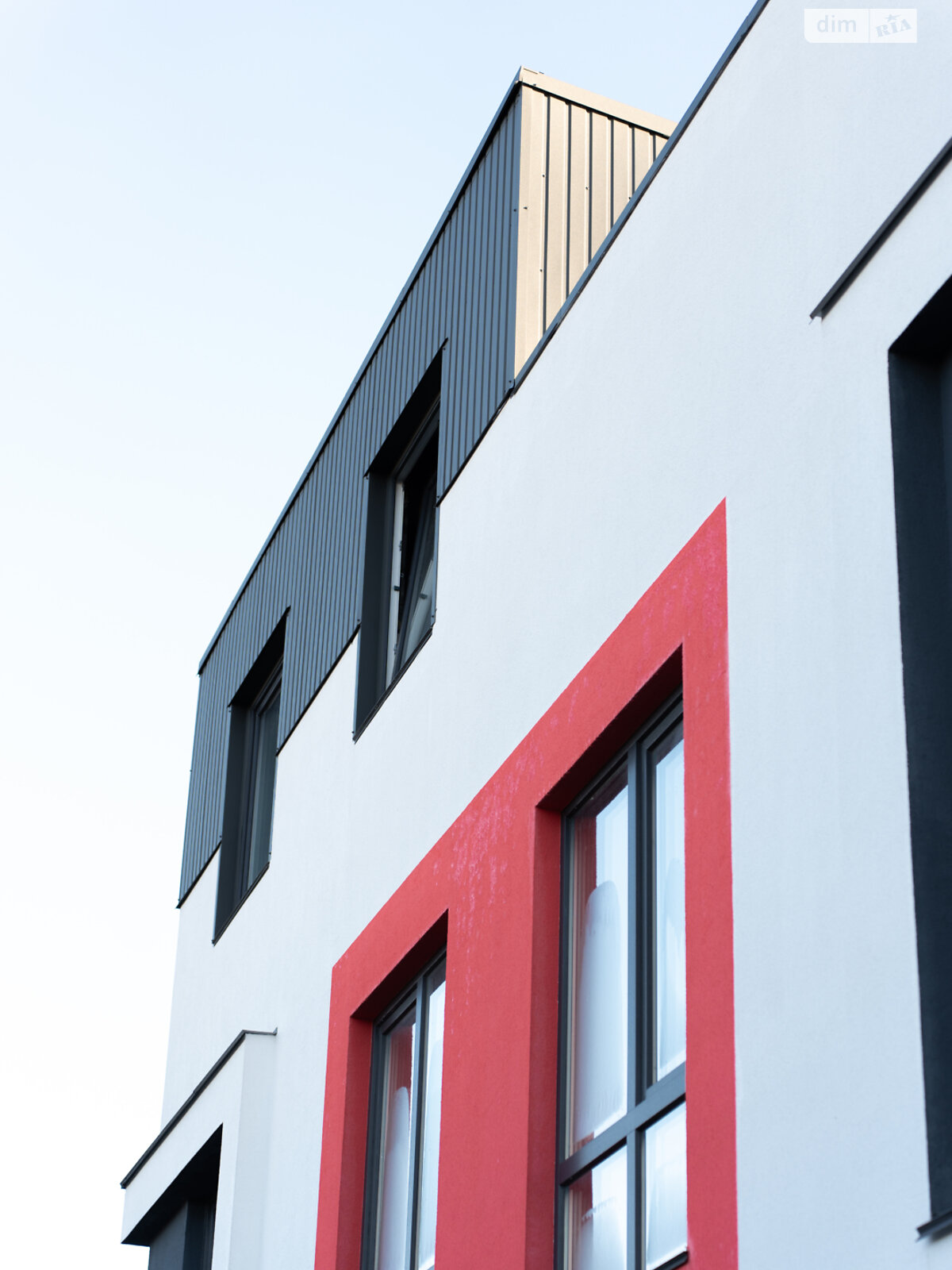 трехэтажный таунхаус, 180 кв. м, пеноблок. Продажа в Буче район Буча фото 1