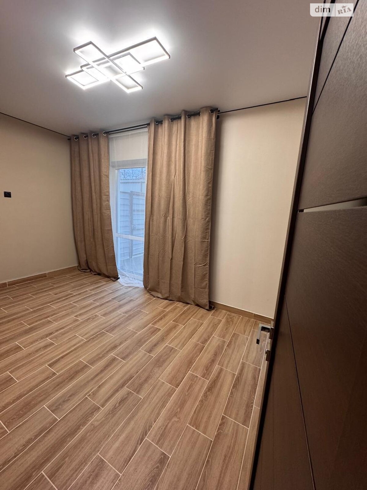 двухэтажный таунхаус, 104 кв. м, керамический блок. Продажа в Буче фото 1 двухэтажный таунхаус, 104 кв. м, керамический блок. Продажа в Буче фото 1