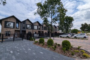 двухэтажный таунхаус, 110 кв. м, кирпич. Продажа в Буче фото 2