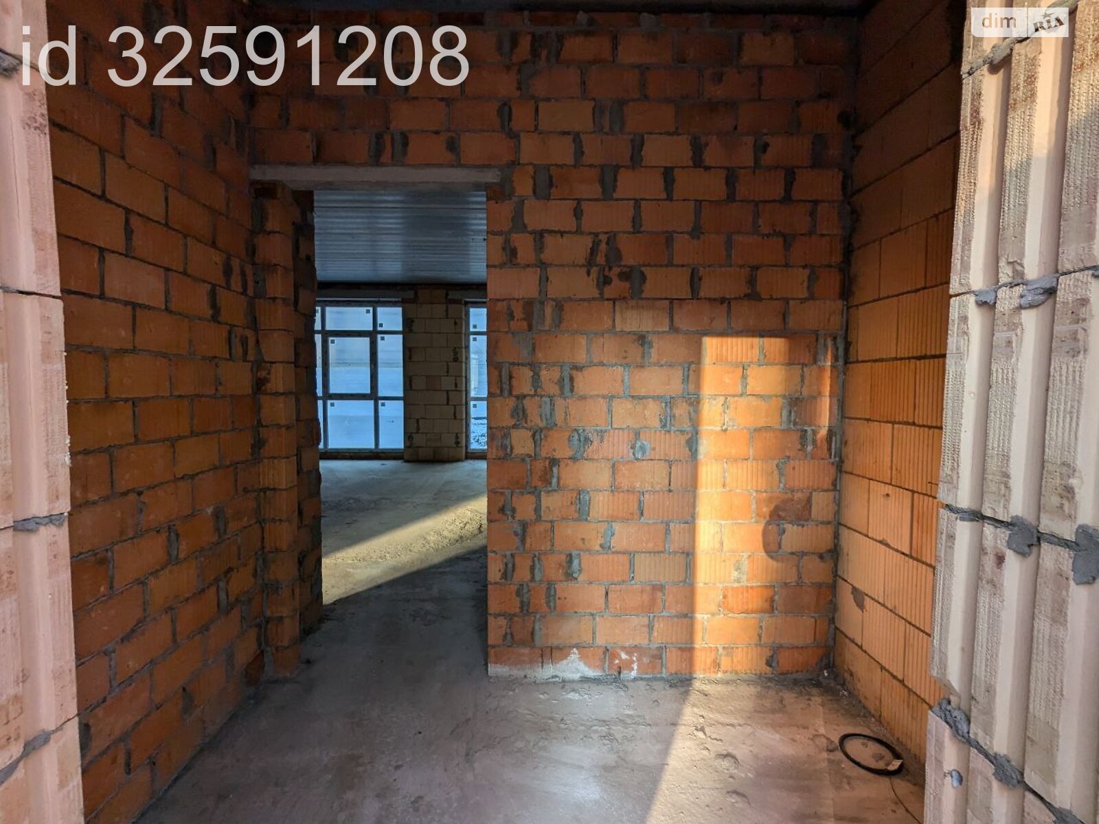двухэтажный таунхаус, 100 кв. м, кирпич. Продажа в Буче фото 1 двухэтажный таунхаус, 100 кв. м, кирпич. Продажа в Буче фото 1