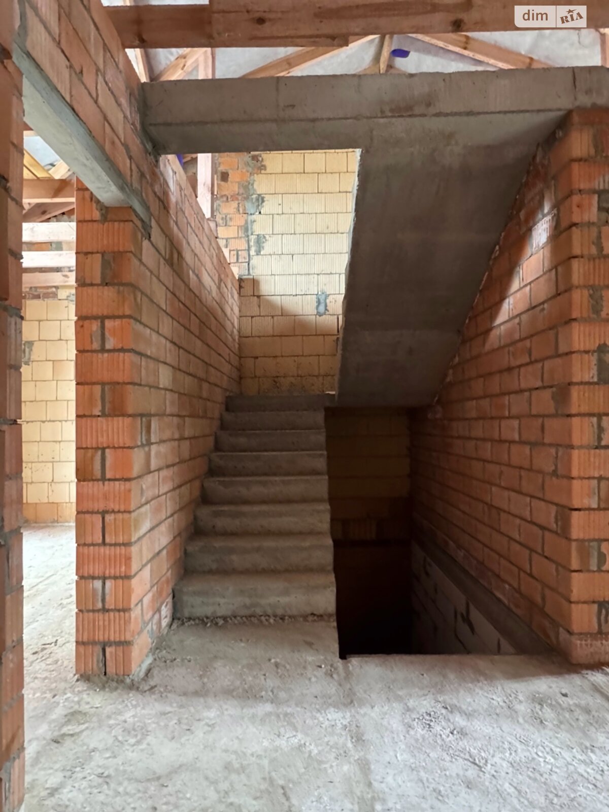 триповерховий таунхаус, 125 кв. м, цегла. Продаж у Бучі фото 1 триповерховий таунхаус, 125 кв. м, цегла. Продаж у Бучі фото 1