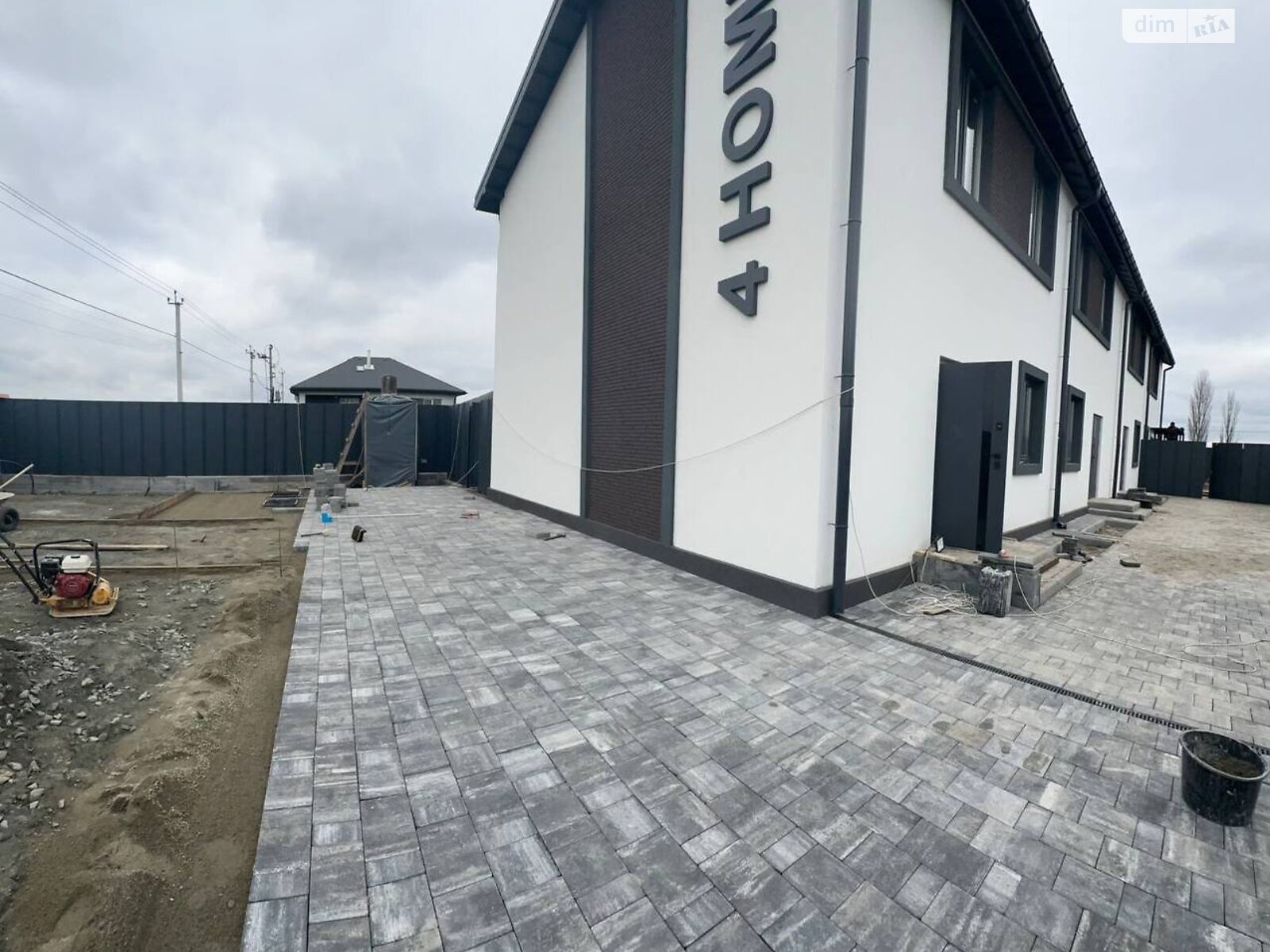 двухэтажный таунхаус, 85 кв. м, кирпич. Продажа в Буче фото 1