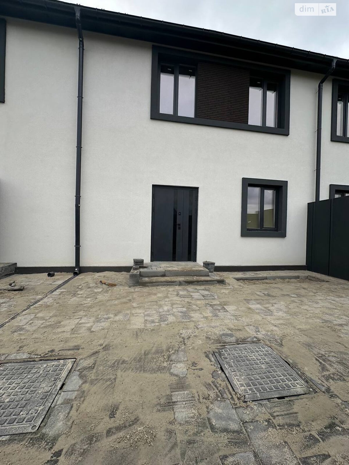 двухэтажный таунхаус, 85 кв. м, кирпич. Продажа в Буче фото 1