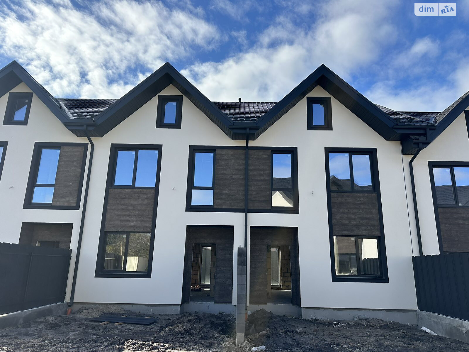 двухэтажный таунхаус, 110.6 кв. м, керамический блок. Продажа в Буче фото 1