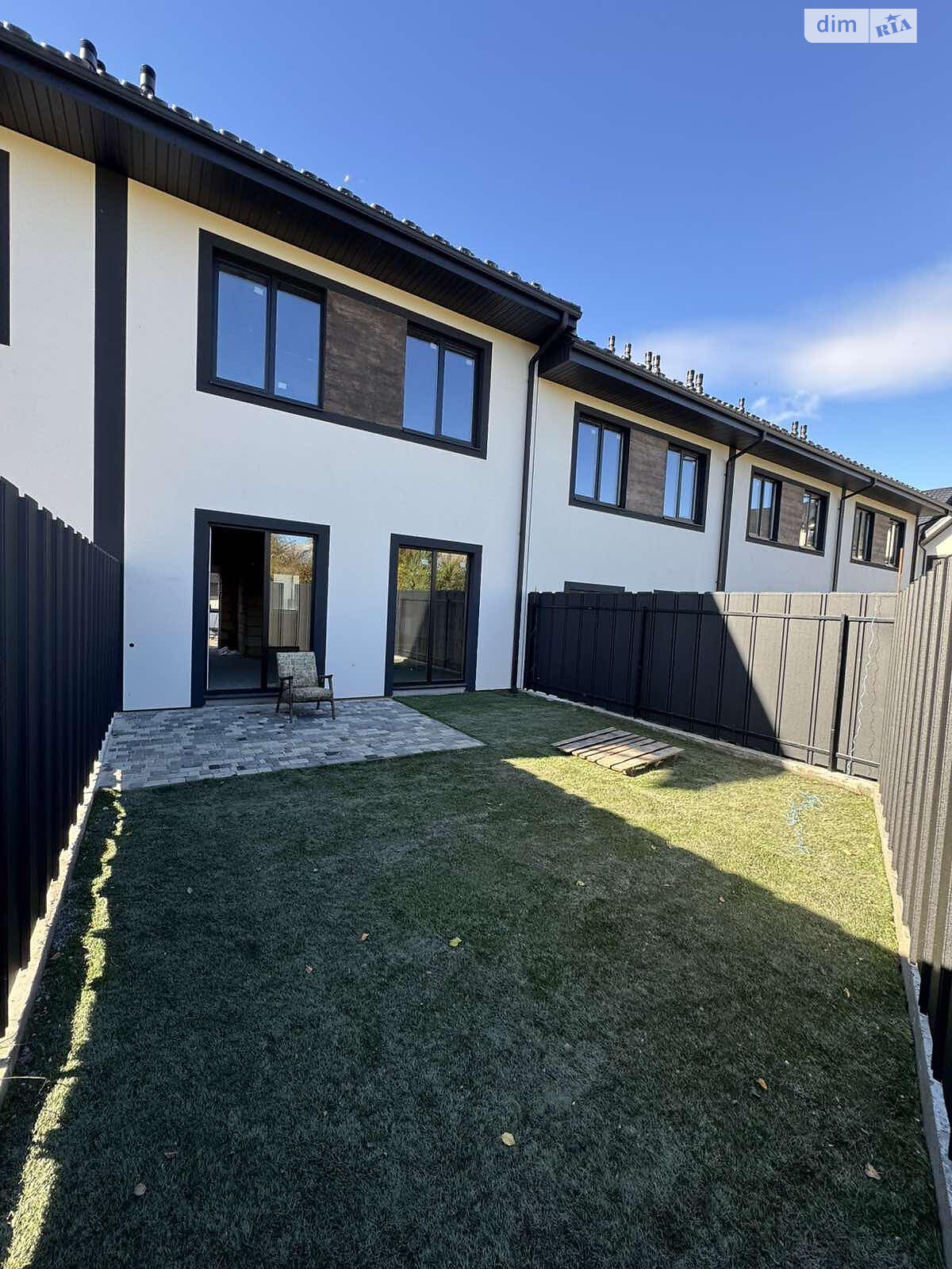 двухэтажный таунхаус, 110.6 кв. м, керамический блок. Продажа в Буче фото 1