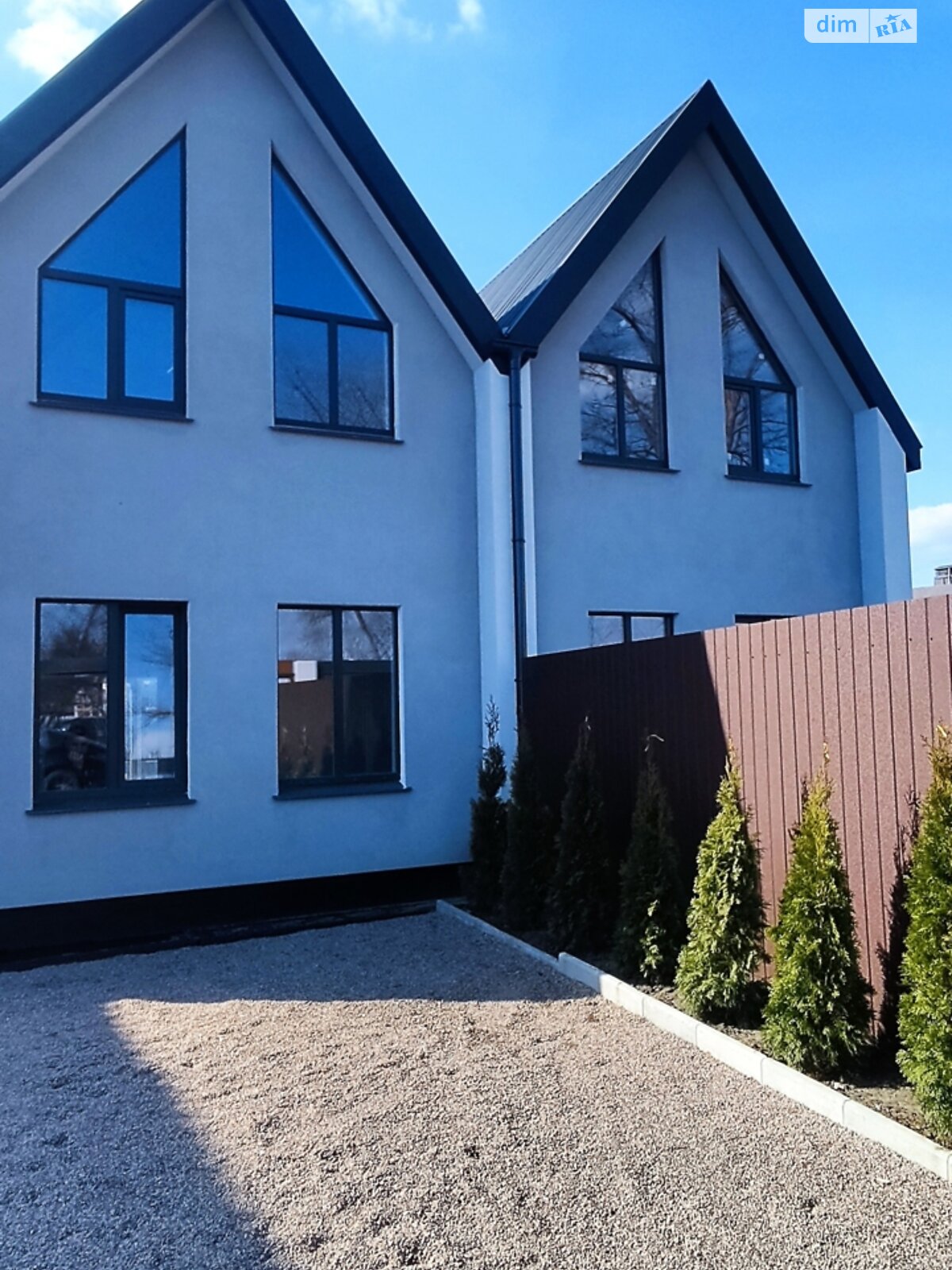двоповерховий таунхаус, 104 кв. м, цегла. Продаж в Чернігові, район Деснянський фото 1 двоповерховий таунхаус, 104 кв. м, цегла. Продаж в Чернігові, район Деснянський фото 1