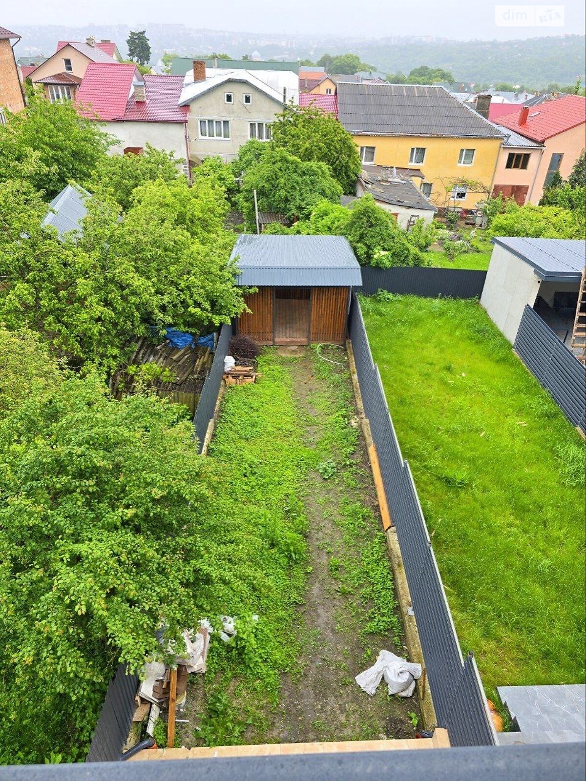 трехэтажный таунхаус, 120 кв. м, кирпич. Продажа в Черновцах фото 1 трехэтажный таунхаус, 120 кв. м, кирпич. Продажа в Черновцах фото 1
