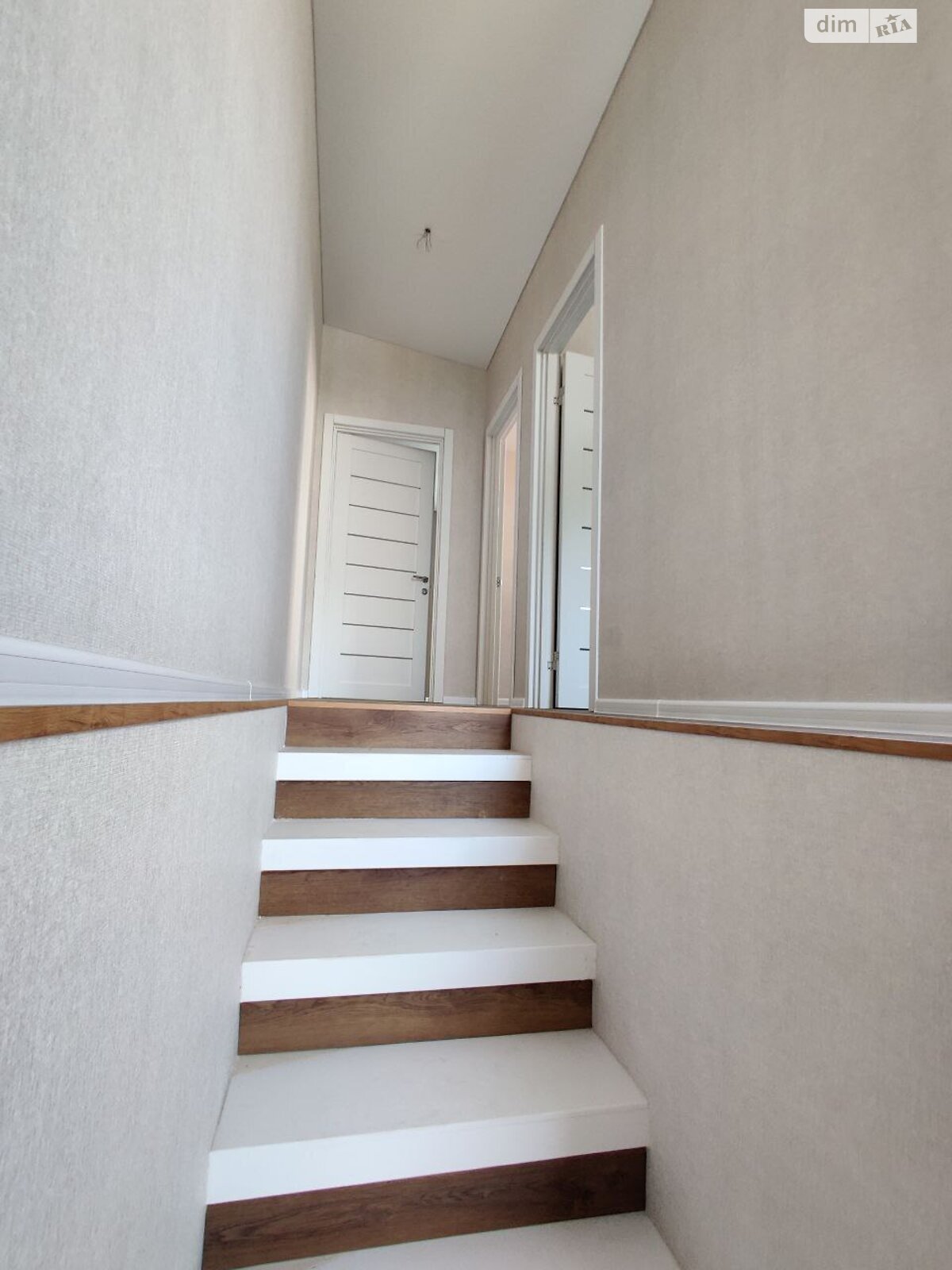 двоповерховий таунхаус, 170 кв. м, монолит. Продаж в Дніпрі, район ДІІТ фото 1 двоповерховий таунхаус, 170 кв. м, монолит. Продаж в Дніпрі, район ДІІТ фото 1