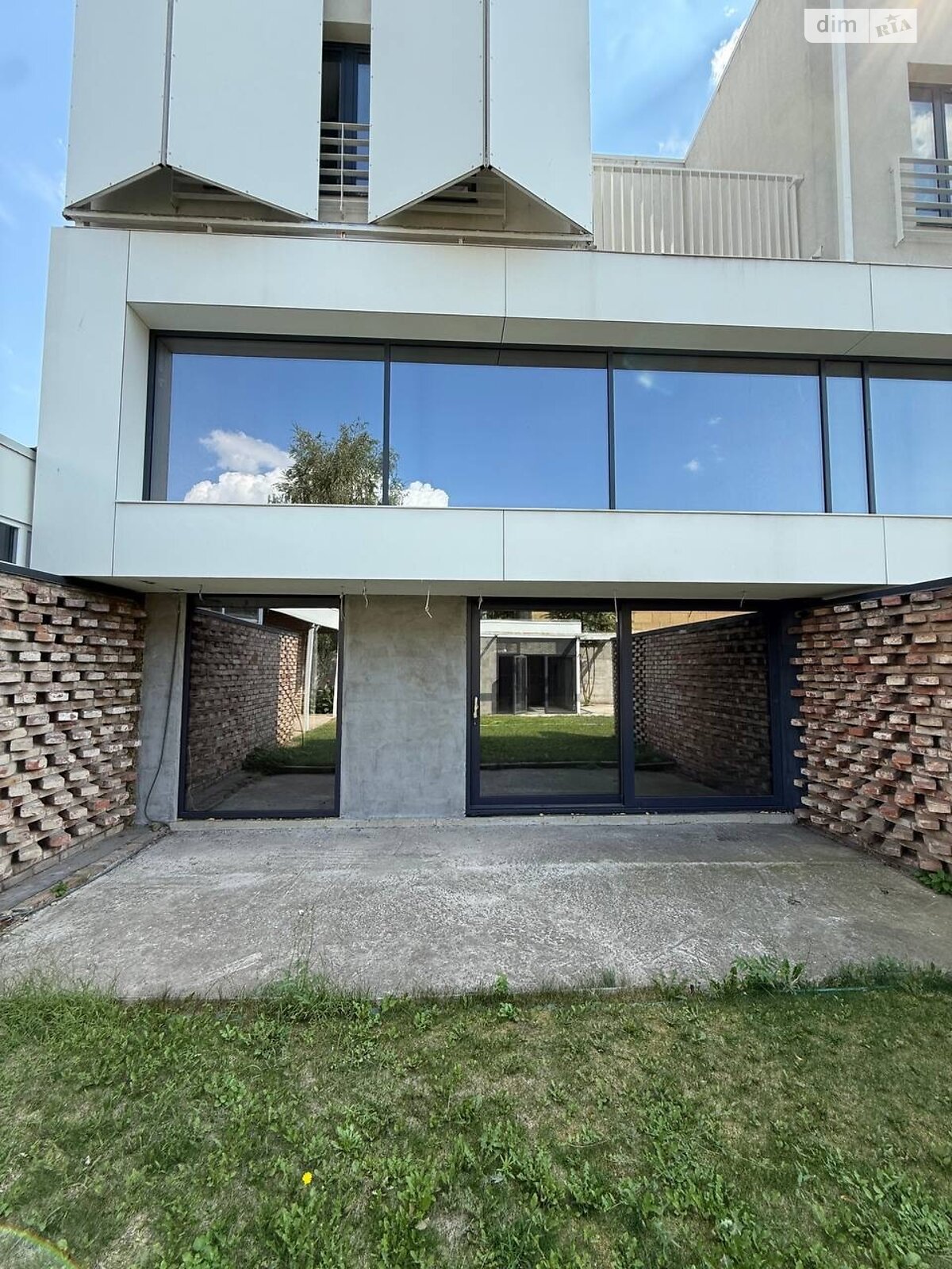 двухэтажный таунхаус, 190 кв. м, кирпич. Продажа в Днепре фото 1 двухэтажный таунхаус, 190 кв. м, кирпич. Продажа в Днепре фото 1