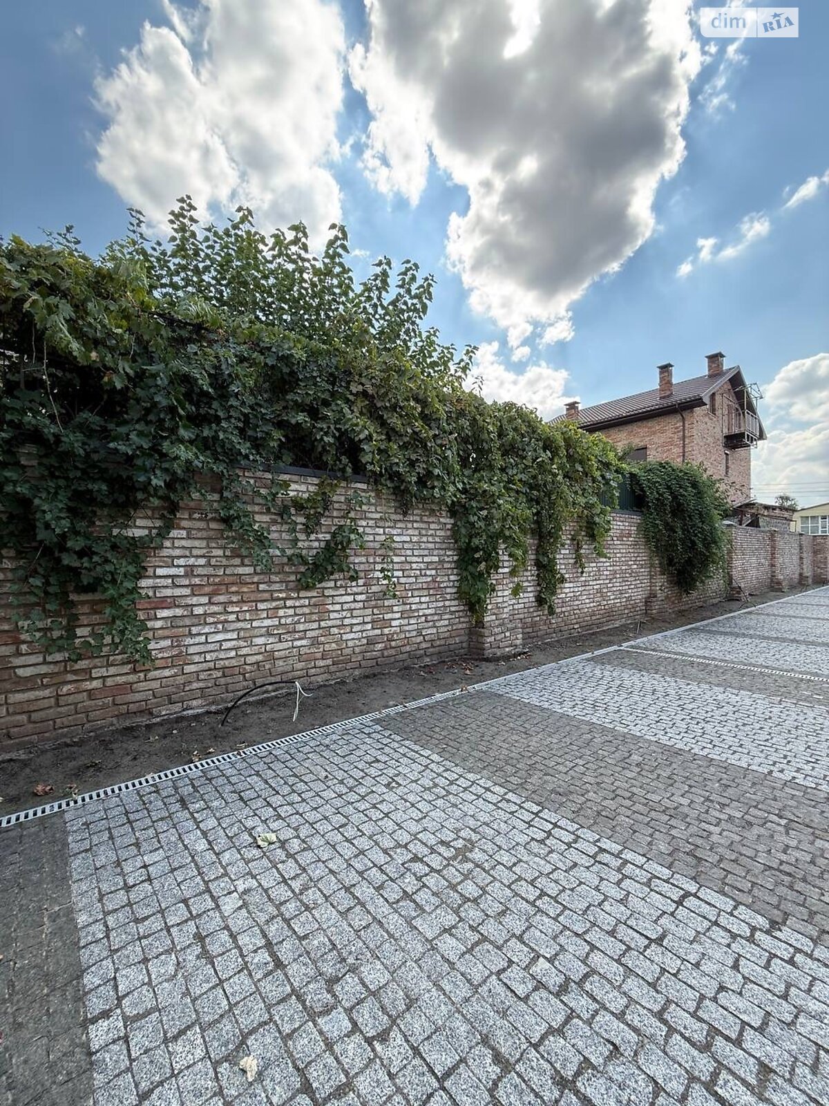 двухэтажный таунхаус, 190 кв. м, кирпич. Продажа в Днепре фото 1 двухэтажный таунхаус, 190 кв. м, кирпич. Продажа в Днепре фото 1