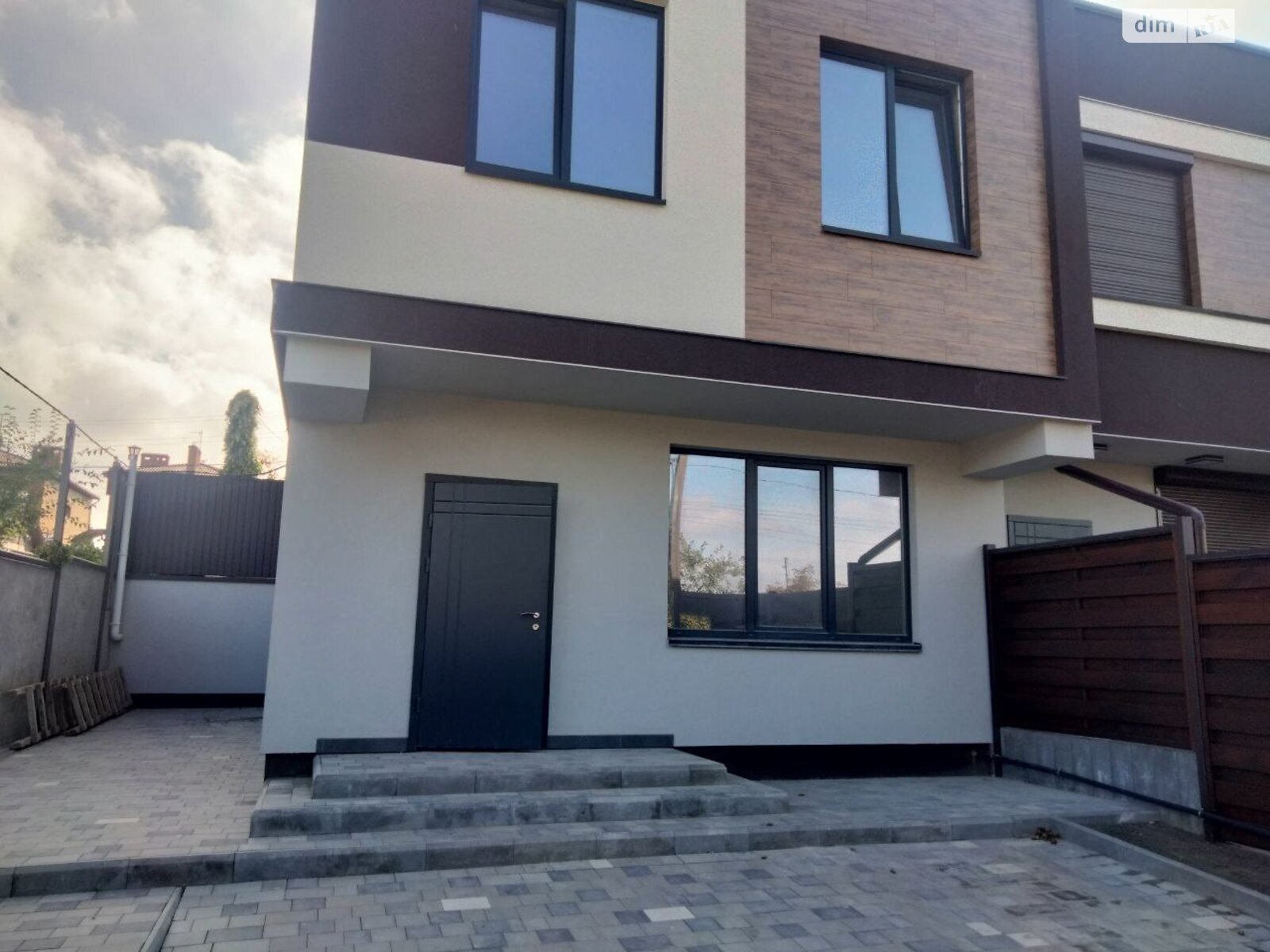 двоповерховий таунхаус, 85 кв. м, цегла. Продаж в Дніпрі, район Підстанція фото 1 двоповерховий таунхаус, 85 кв. м, цегла. Продаж в Дніпрі, район Підстанція фото 1