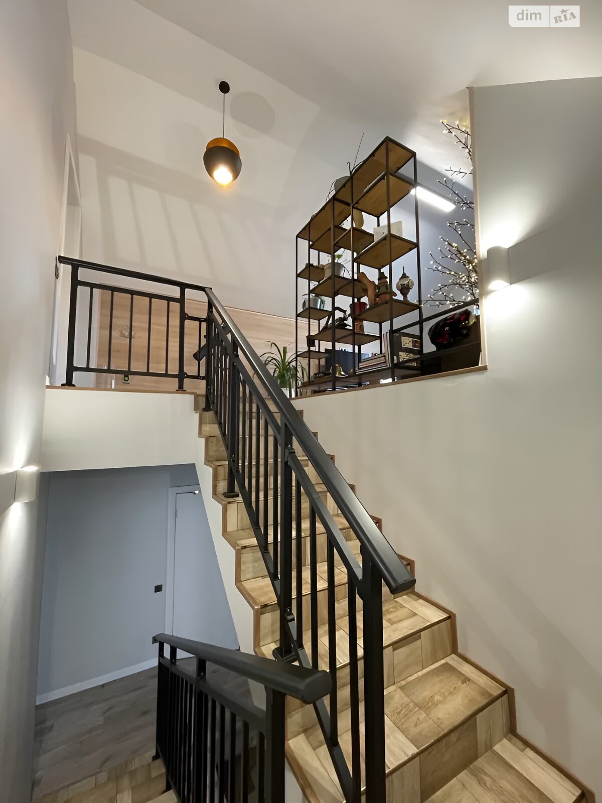 триповерховий таунхаус, 170 кв. м, цегла. Продаж в Дніпрі, район Самарський фото 1 триповерховий таунхаус, 170 кв. м, цегла. Продаж в Дніпрі, район Самарський фото 1