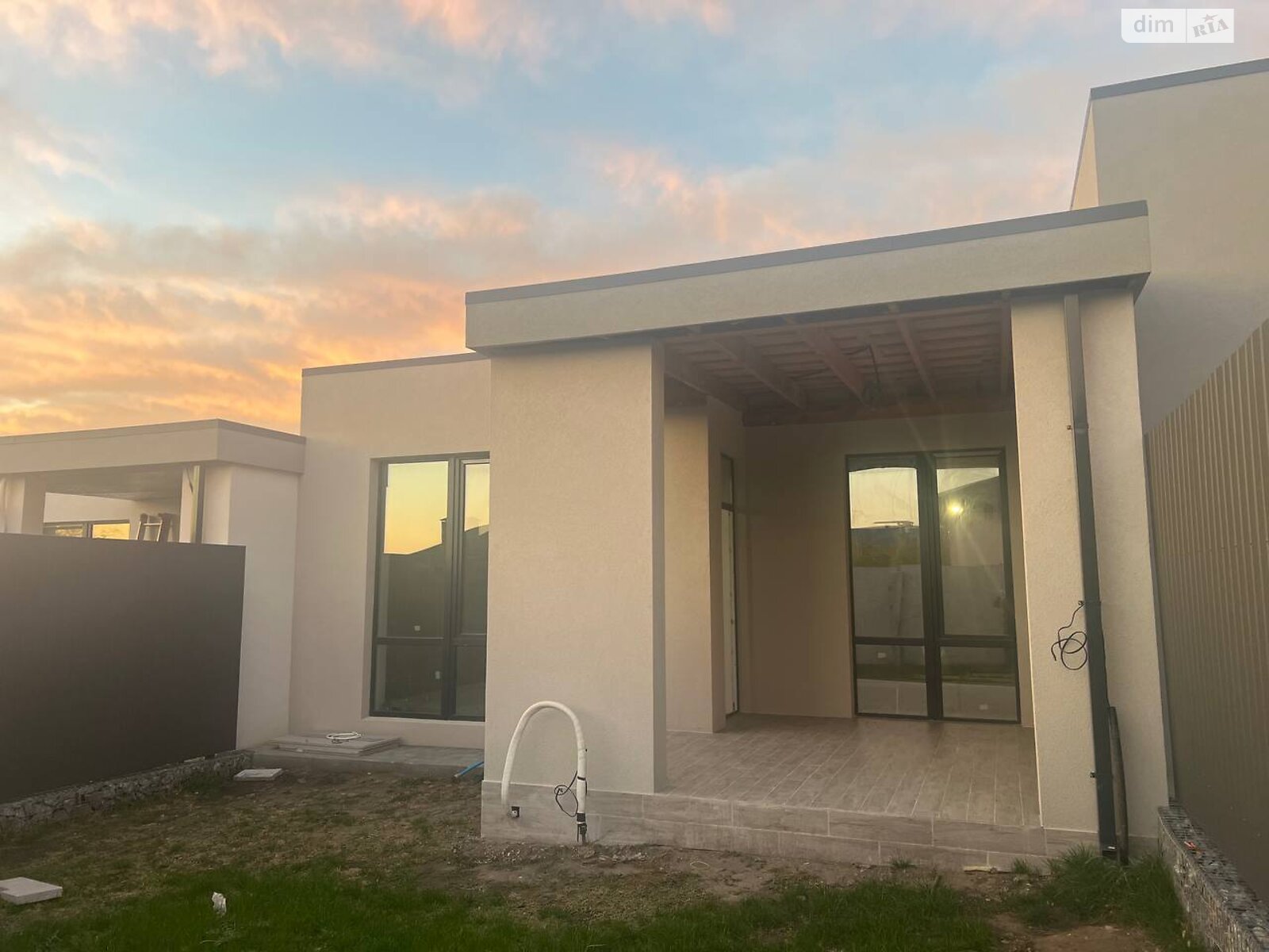 одноэтажный таунхаус, 80 кв. м, кирпич. Продажа в Днепре район Шевченковский фото 1 одноэтажный таунхаус, 80 кв. м, кирпич. Продажа в Днепре район Шевченковский фото 1