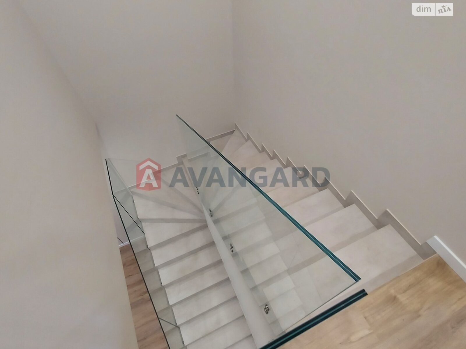 двоповерховий таунхаус, 160 кв. м, газобетон. Продаж в Дніпрі, район Соборний фото 1 двоповерховий таунхаус, 160 кв. м, газобетон. Продаж в Дніпрі, район Соборний фото 1