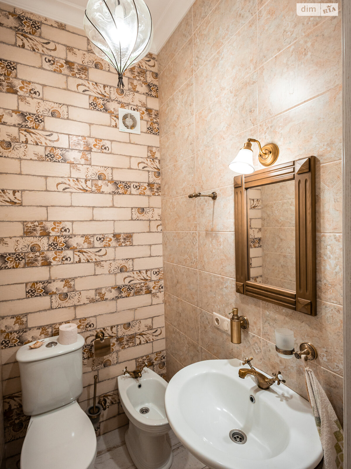 двоповерховий таунхаус, 160.5 кв. м, цегла. Продаж у Обухівці фото 1 двоповерховий таунхаус, 160.5 кв. м, цегла. Продаж у Обухівці фото 1