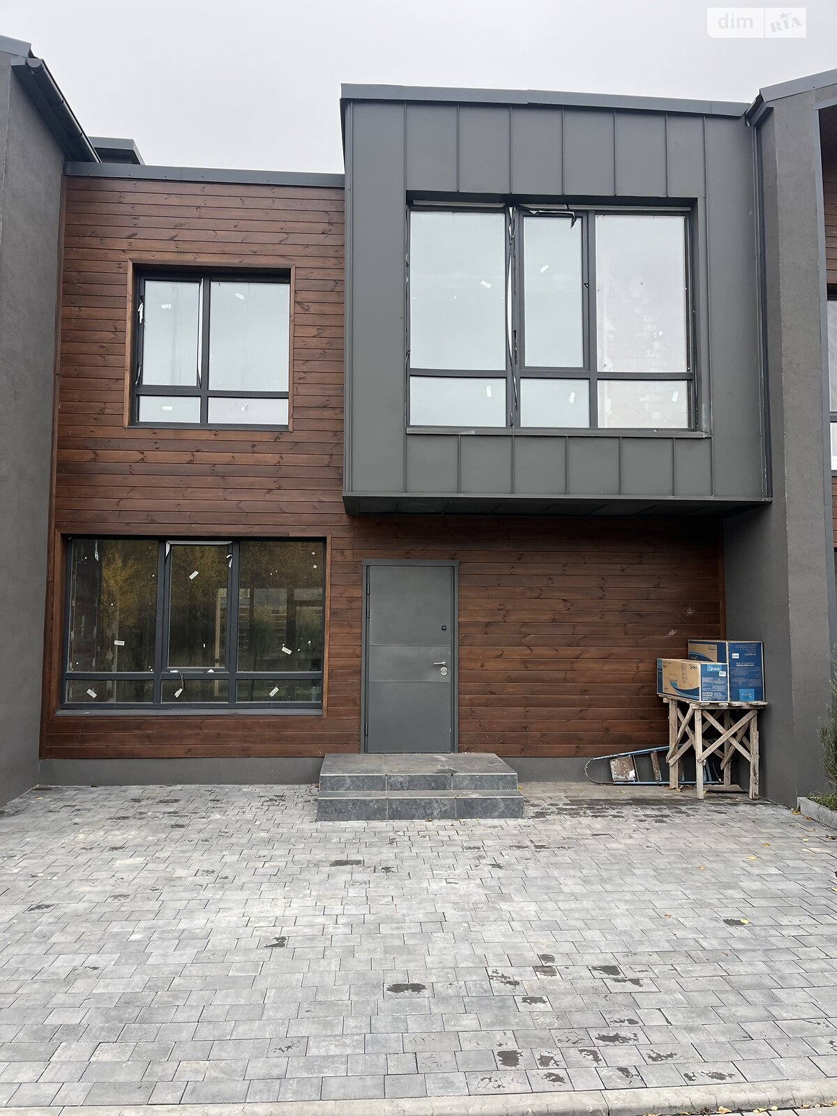 двухэтажный таунхаус, 118 кв. м, кирпич. Продажа в Днепре фото 1