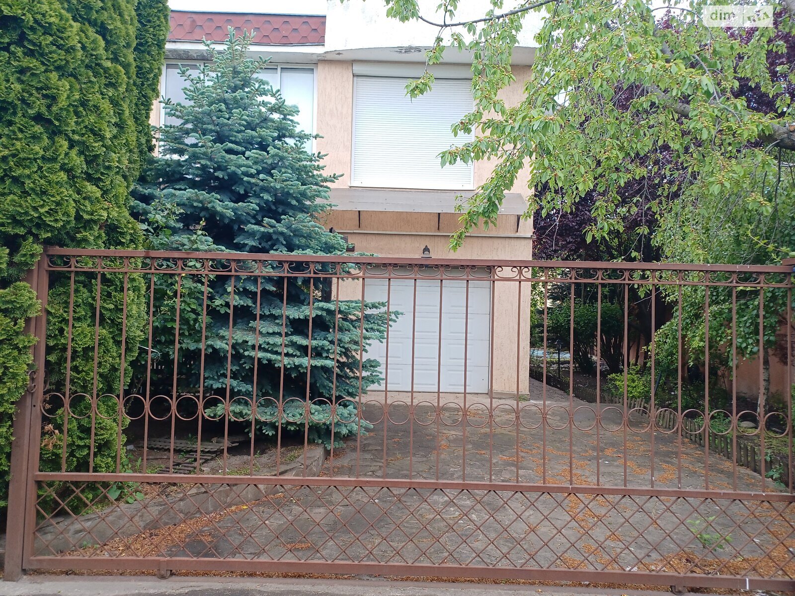 двухэтажный таунхаус, 120 кв. м, монолитно-кирпичный. Продажа в Фонтанке фото 1 двухэтажный таунхаус, 120 кв. м, монолитно-кирпичный. Продажа в Фонтанке фото 1