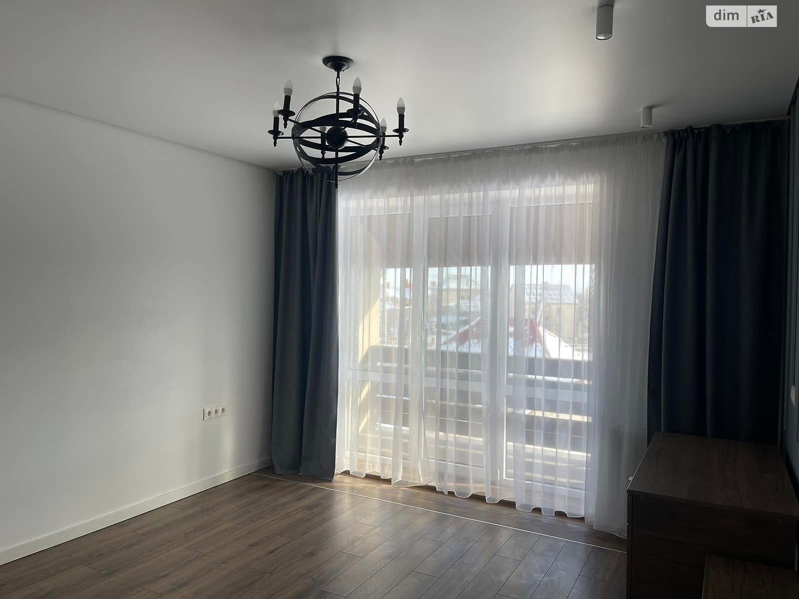 двухэтажный таунхаус, 230 кв. м, кирпич. Продажа в Гаях Чумаковых фото 1 двухэтажный таунхаус, 230 кв. м, кирпич. Продажа в Гаях Чумаковых фото 1