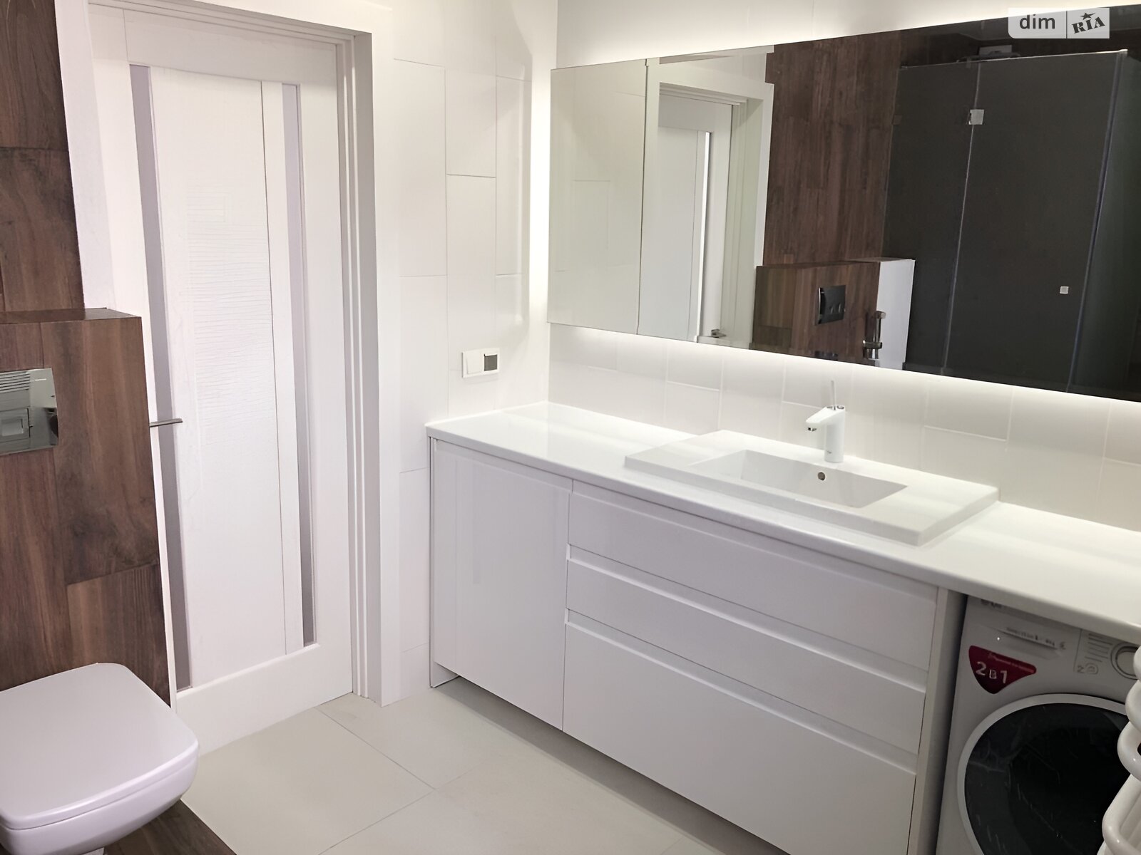 двухэтажный таунхаус, 230 кв. м, кирпич. Продажа в Гаях Чумаковых фото 1 двухэтажный таунхаус, 230 кв. м, кирпич. Продажа в Гаях Чумаковых фото 1