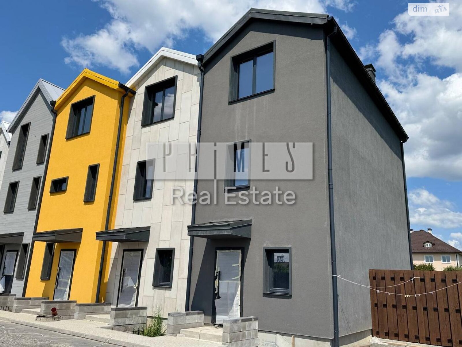 триповерховий таунхаус, 87 кв. м, газобетон. Продаж у Гатне фото 1