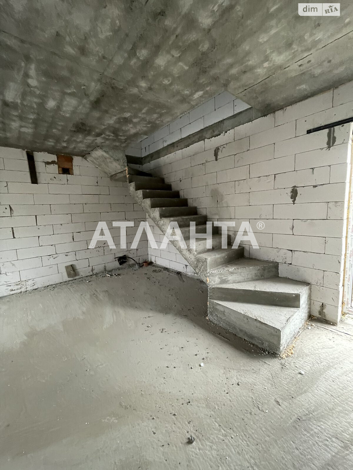 двухэтажный таунхаус, 61 кв. м, газобетон. Продажа в Гатном фото 1