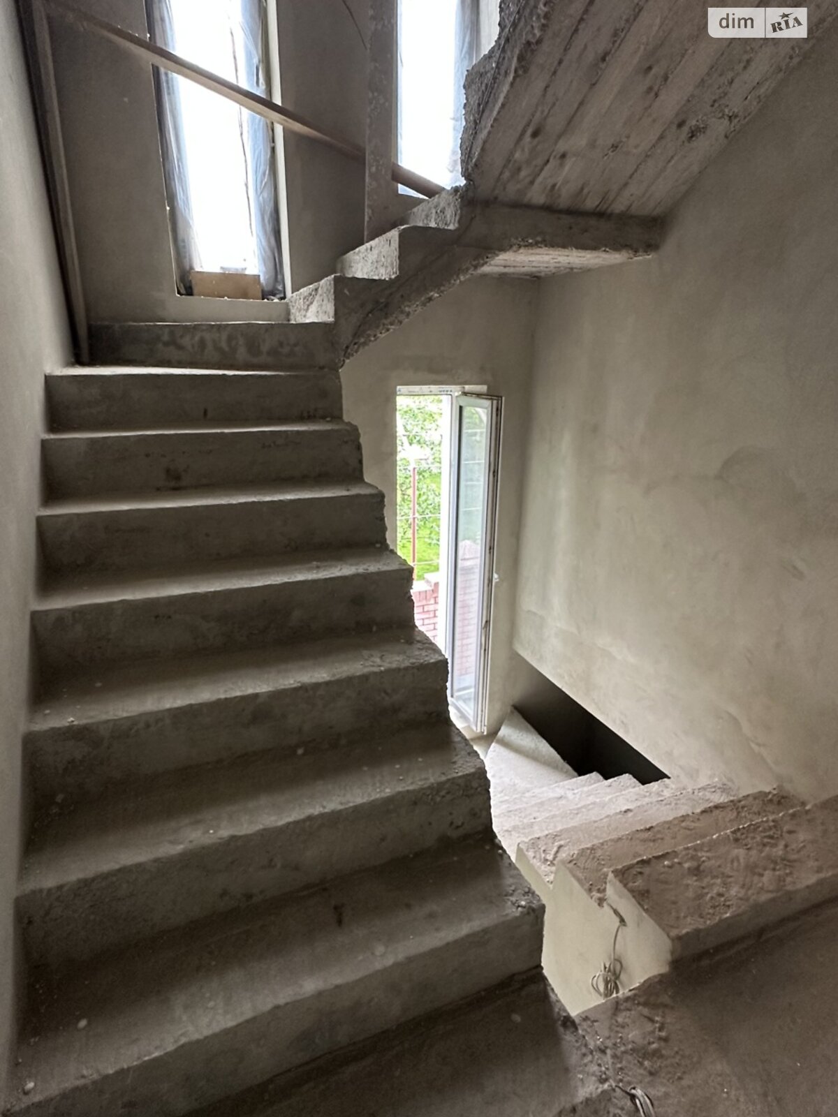 триповерховий таунхаус, 172 кв. м, цегла. Продаж у Годилові фото 1 триповерховий таунхаус, 172 кв. м, цегла. Продаж у Годилові фото 1