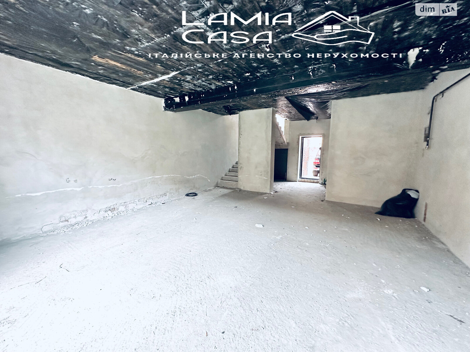 трехэтажный таунхаус, 200 кв. м, кирпич. Продажа в Годилове фото 1 трехэтажный таунхаус, 200 кв. м, кирпич. Продажа в Годилове фото 1