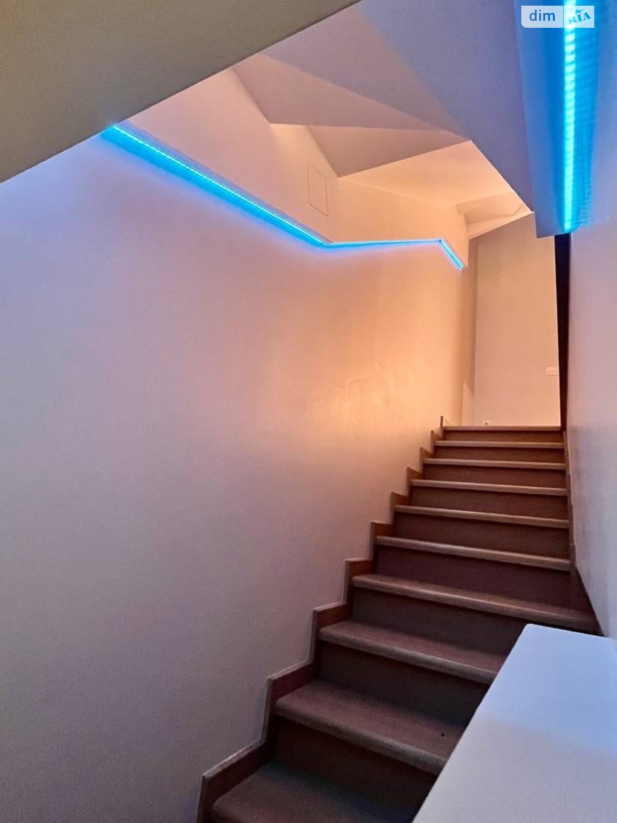 двухэтажный таунхаус, 111 кв. м, кирпич. Продажа в Годилове фото 1