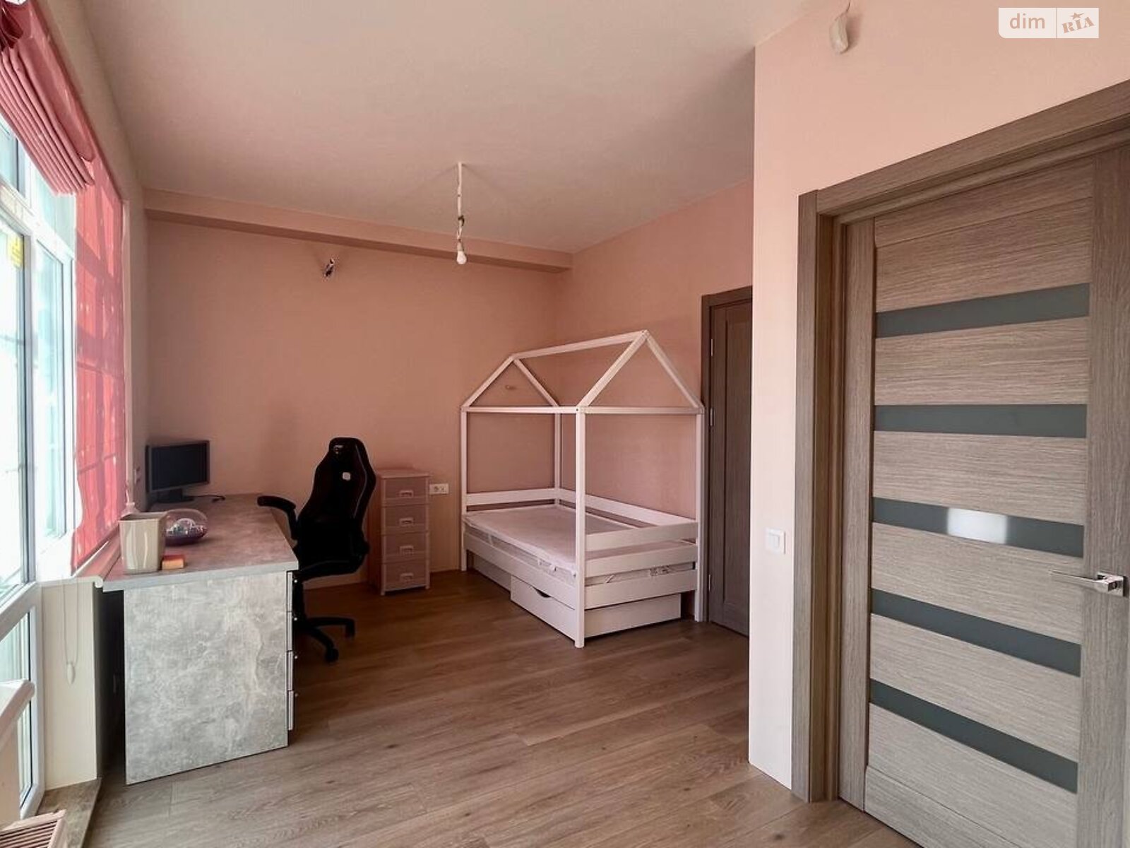 двухэтажный таунхаус, 111 кв. м, кирпич. Продажа в Годилове фото 1