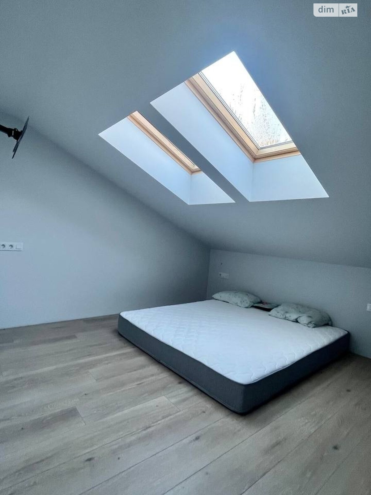 двухэтажный таунхаус, 111 кв. м, кирпич. Продажа в Годилове фото 1