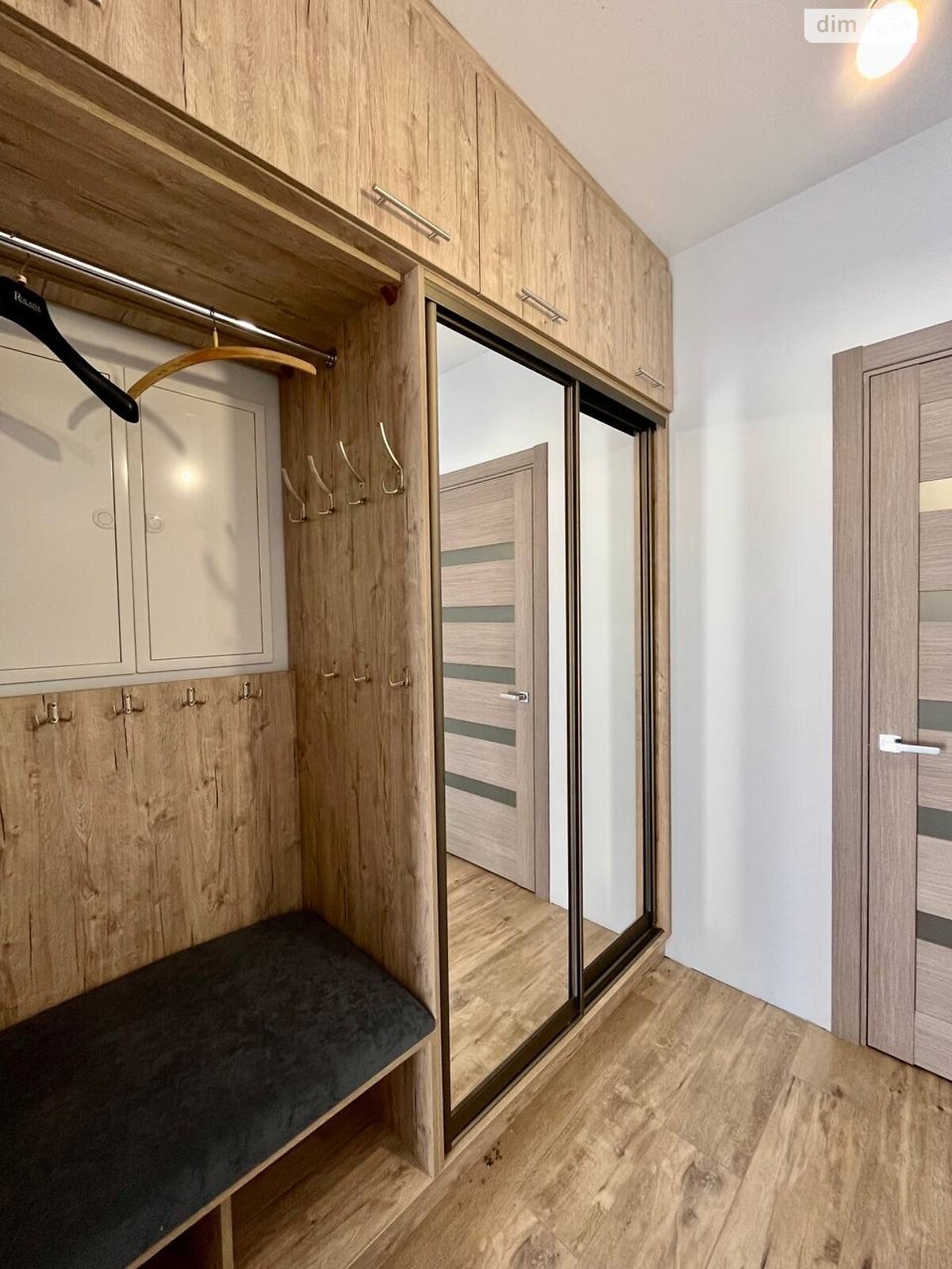 двухэтажный таунхаус, 111 кв. м, кирпич. Продажа в Годилове фото 1