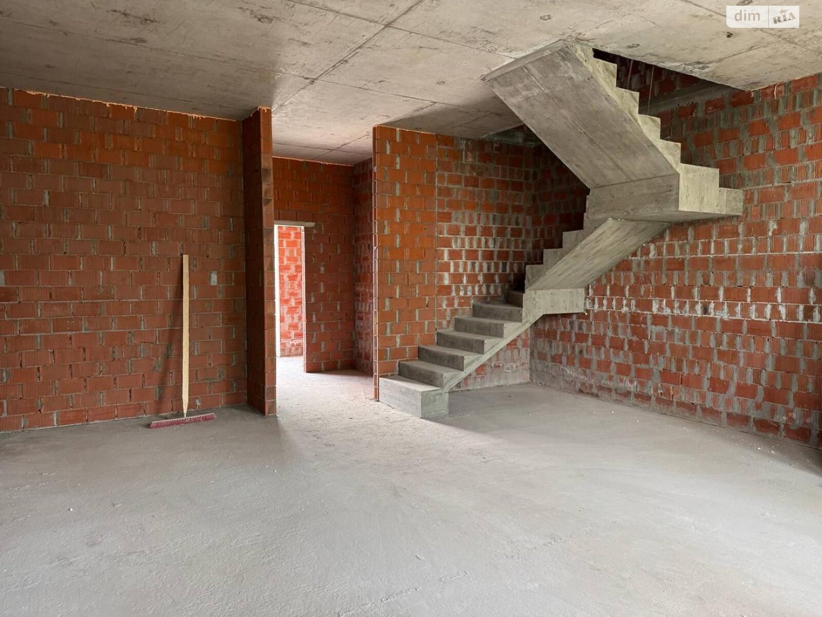 двухэтажный таунхаус, 93 кв. м, кирпич. Продажа в Горе фото 1 двухэтажный таунхаус, 93 кв. м, кирпич. Продажа в Горе фото 1