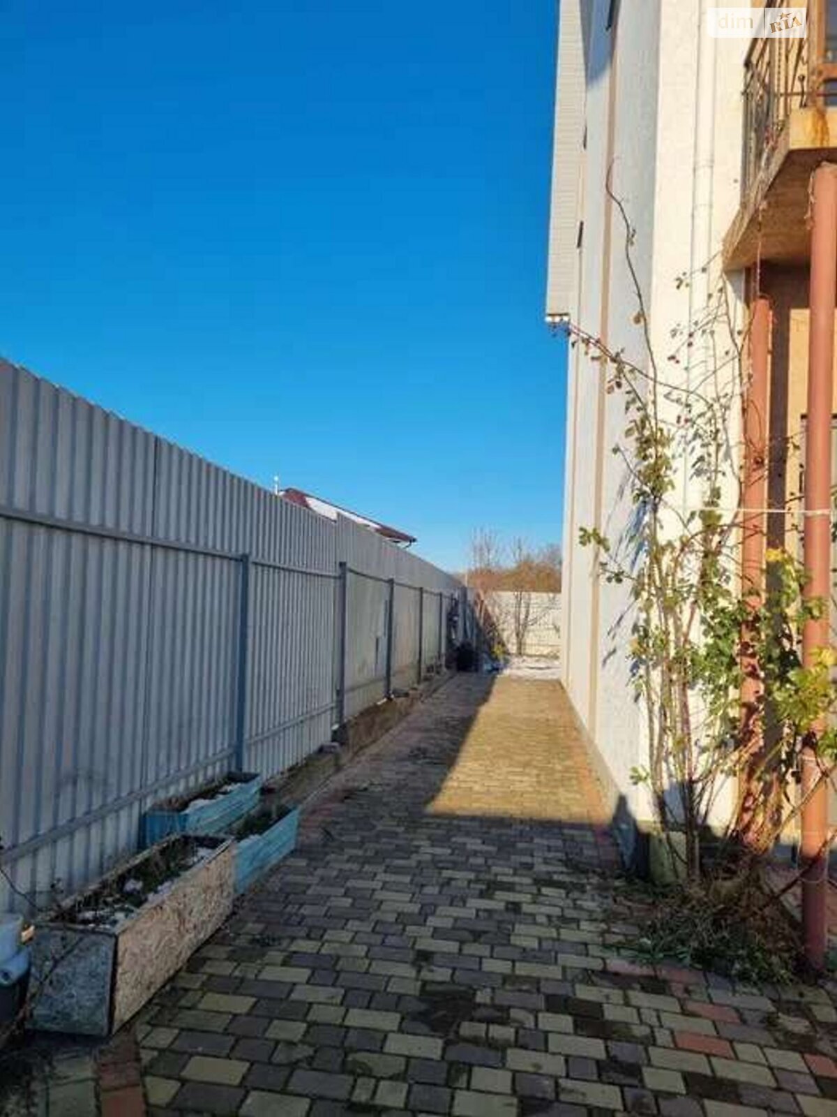 трехэтажный таунхаус, 148 кв. м, кирпич. Продажа в Горбовичах фото 1 трехэтажный таунхаус, 148 кв. м, кирпич. Продажа в Горбовичах фото 1