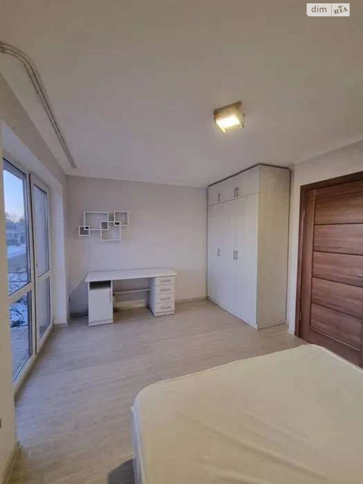 трехэтажный таунхаус, 148 кв. м, кирпич. Продажа в Горбовичах фото 1 трехэтажный таунхаус, 148 кв. м, кирпич. Продажа в Горбовичах фото 1