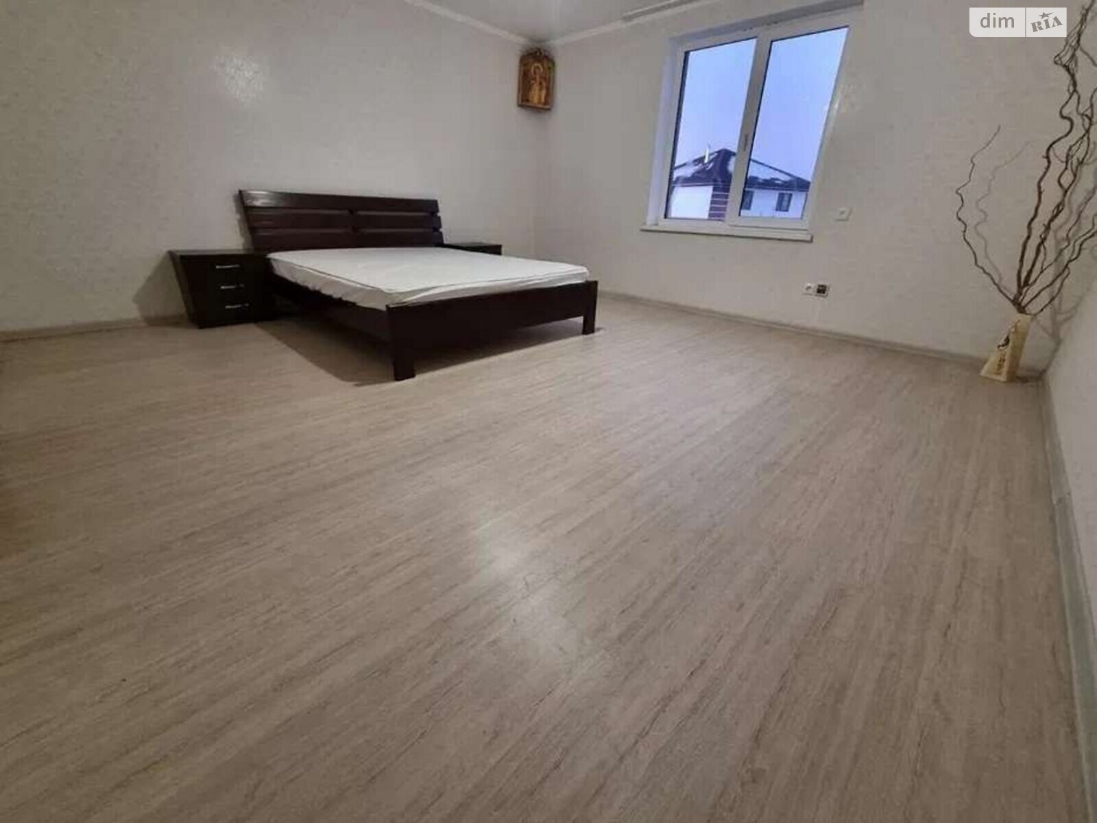 трехэтажный таунхаус, 148 кв. м, кирпич. Продажа в Горбовичах фото 1 трехэтажный таунхаус, 148 кв. м, кирпич. Продажа в Горбовичах фото 1