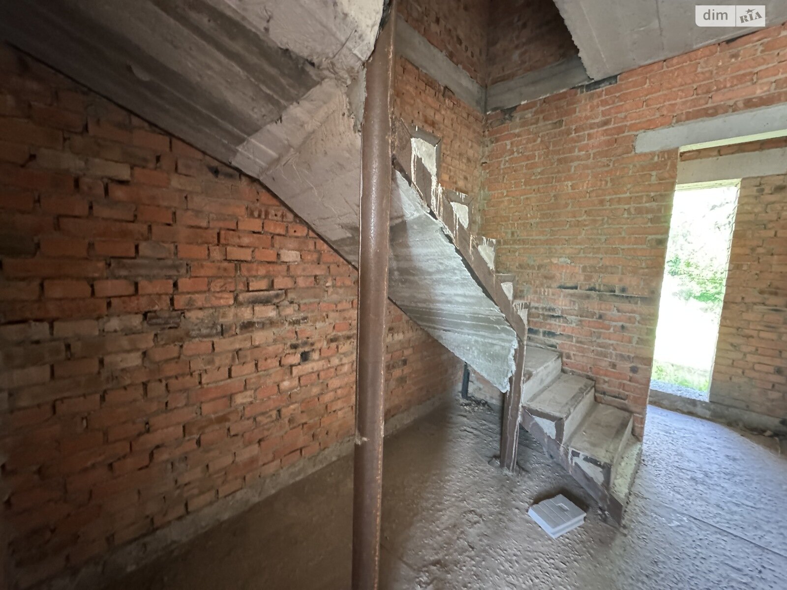 трехэтажный таунхаус, 109 кв. м, кирпич. Продажа в Гореничах фото 1 трехэтажный таунхаус, 109 кв. м, кирпич. Продажа в Гореничах фото 1