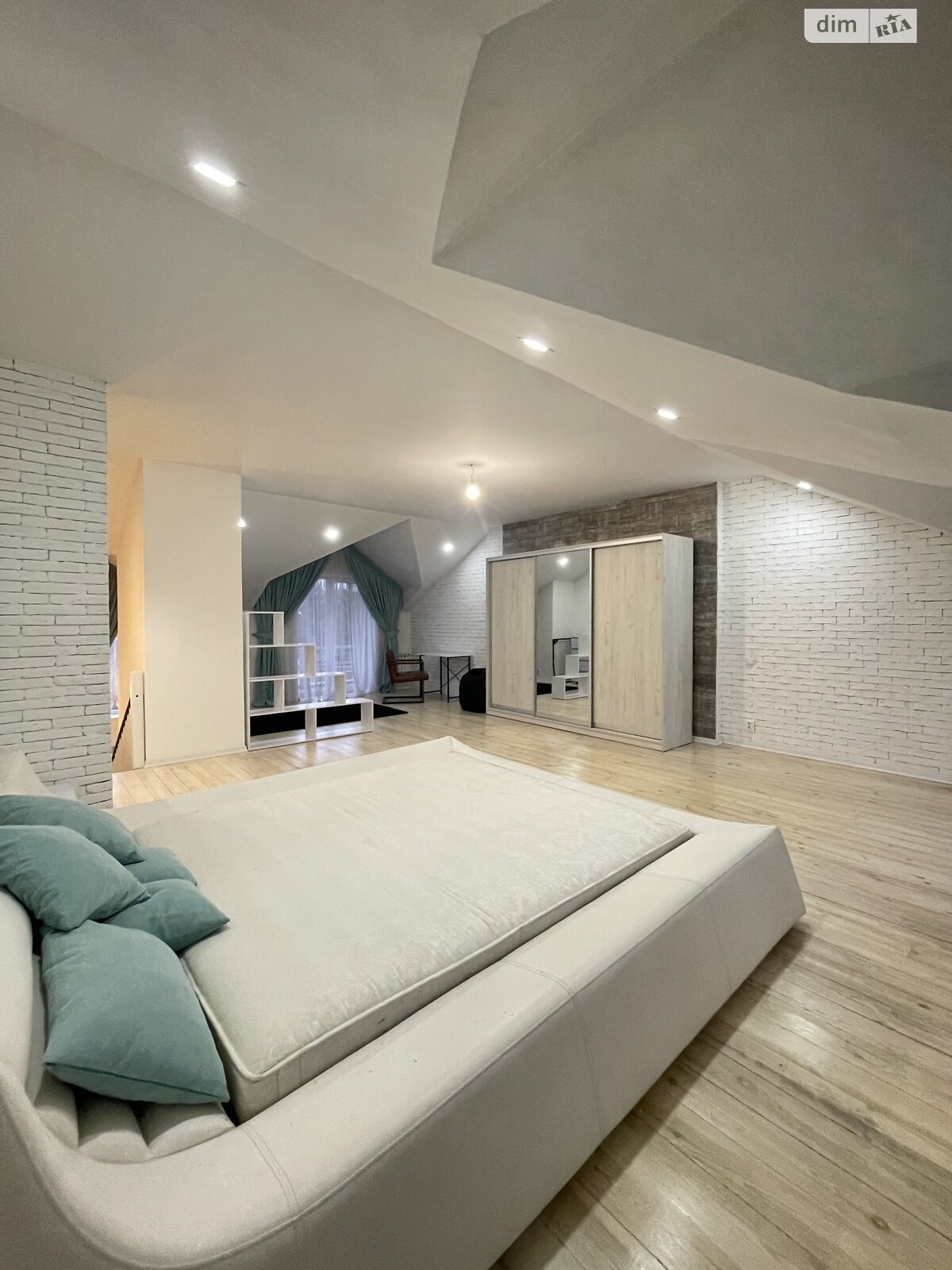 двоповерховий таунхаус, 130 кв. м, кирпич. Продаж у Горенці фото 1 двоповерховий таунхаус, 130 кв. м, кирпич. Продаж у Горенці фото 1