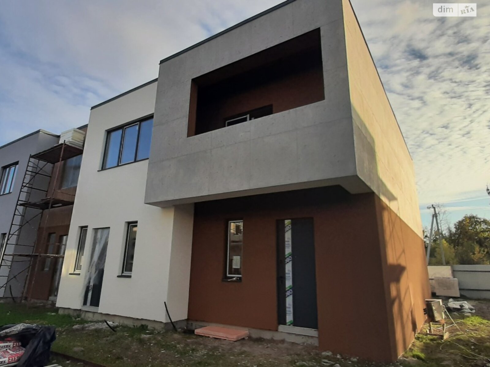 двухэтажный таунхаус, 84.5 кв. м, газобетон. Продажа в Горенке фото 1