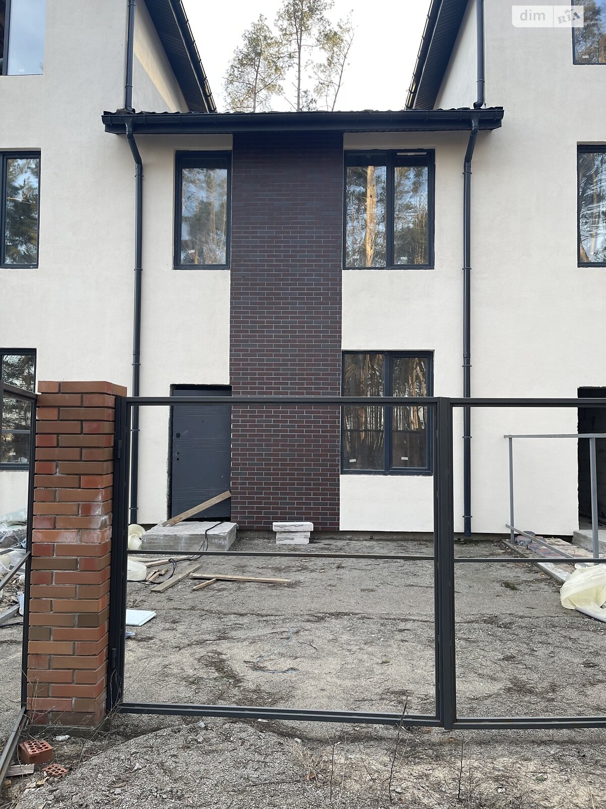 триповерховий таунхаус, 95 кв. м, пінобетон. Продаж у Гостомелі фото 1 триповерховий таунхаус, 95 кв. м, пінобетон. Продаж у Гостомелі фото 1