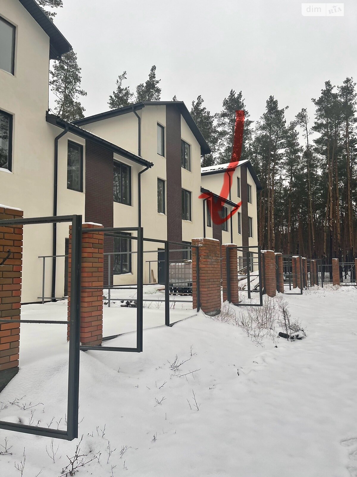триповерховий таунхаус, 95 кв. м, пінобетон. Продаж у Гостомелі фото 1 триповерховий таунхаус, 95 кв. м, пінобетон. Продаж у Гостомелі фото 1