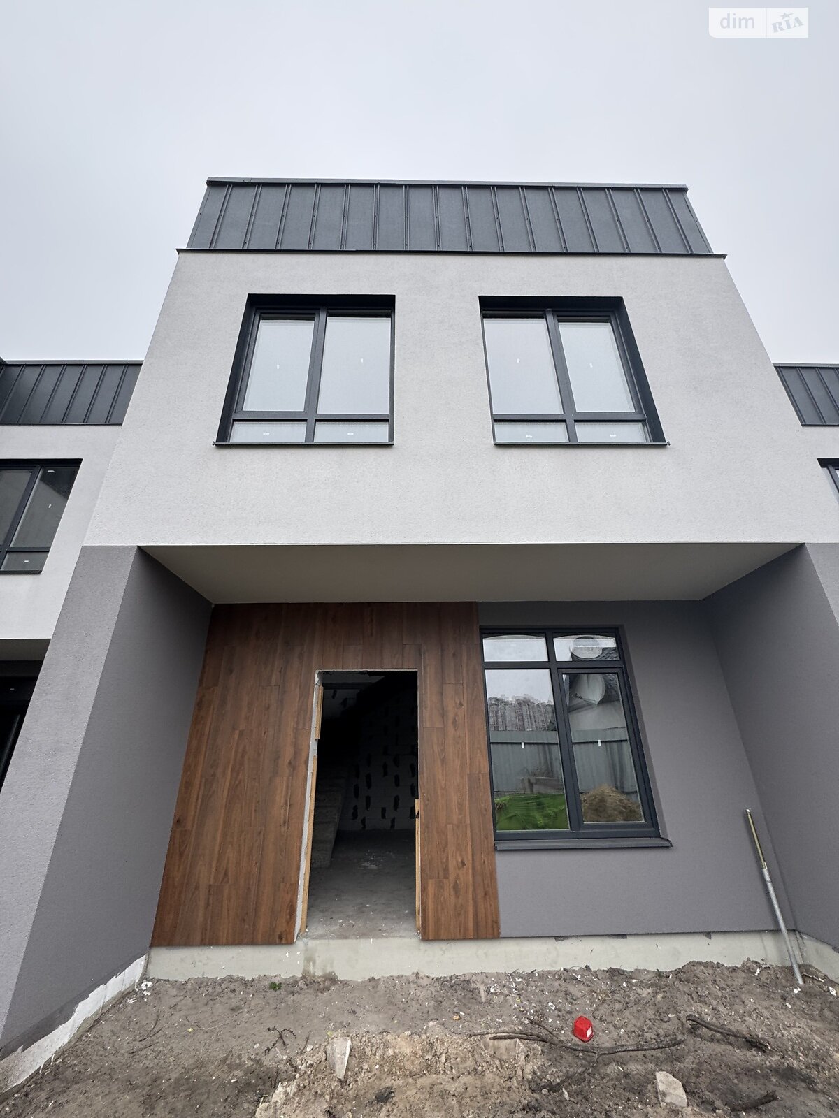 двухэтажный таунхаус, 60 кв. м, пеноблок. Продажа в Гостомеле фото 1 двухэтажный таунхаус, 60 кв. м, пеноблок. Продажа в Гостомеле фото 1