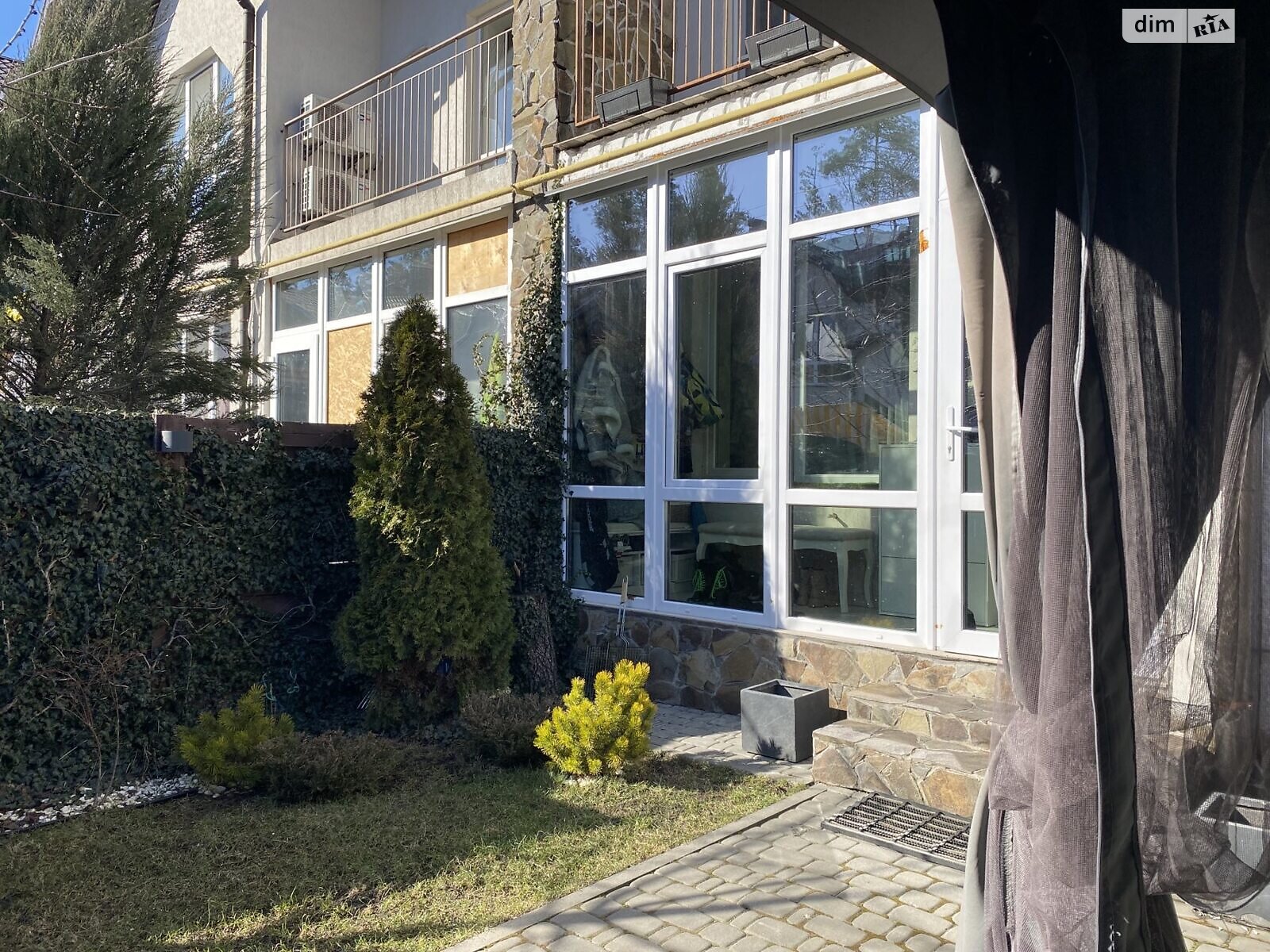 триповерховий таунхаус, 106 кв. м, цегла. Продаж у Гостомелі фото 1 триповерховий таунхаус, 106 кв. м, цегла. Продаж у Гостомелі фото 1
